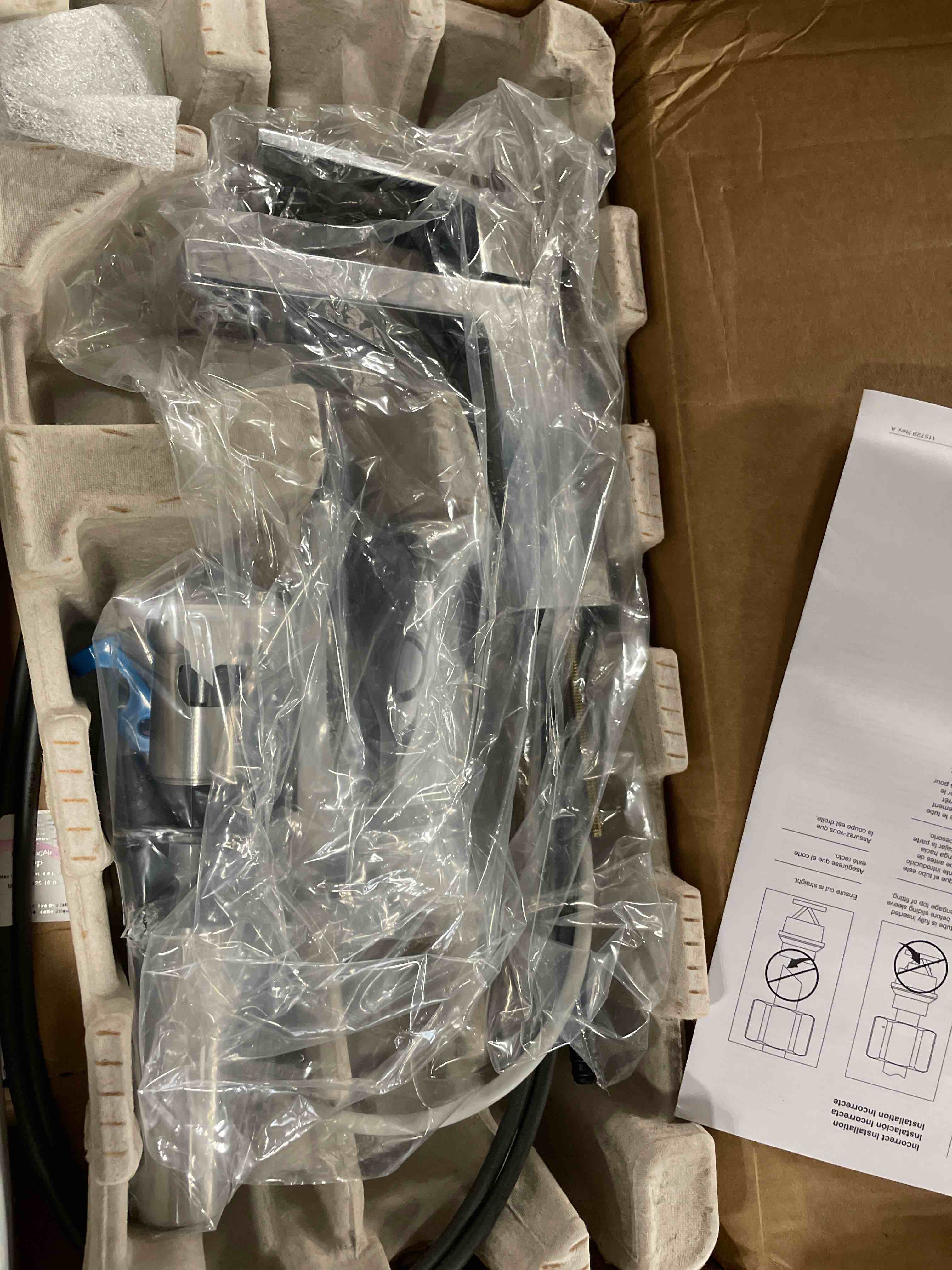 Condition photo showing New/Like New for Modern Single Hole Bathroom Faucet with Drain Assembly, Single Handle Bathroom Sink Faucet 567LF-PP