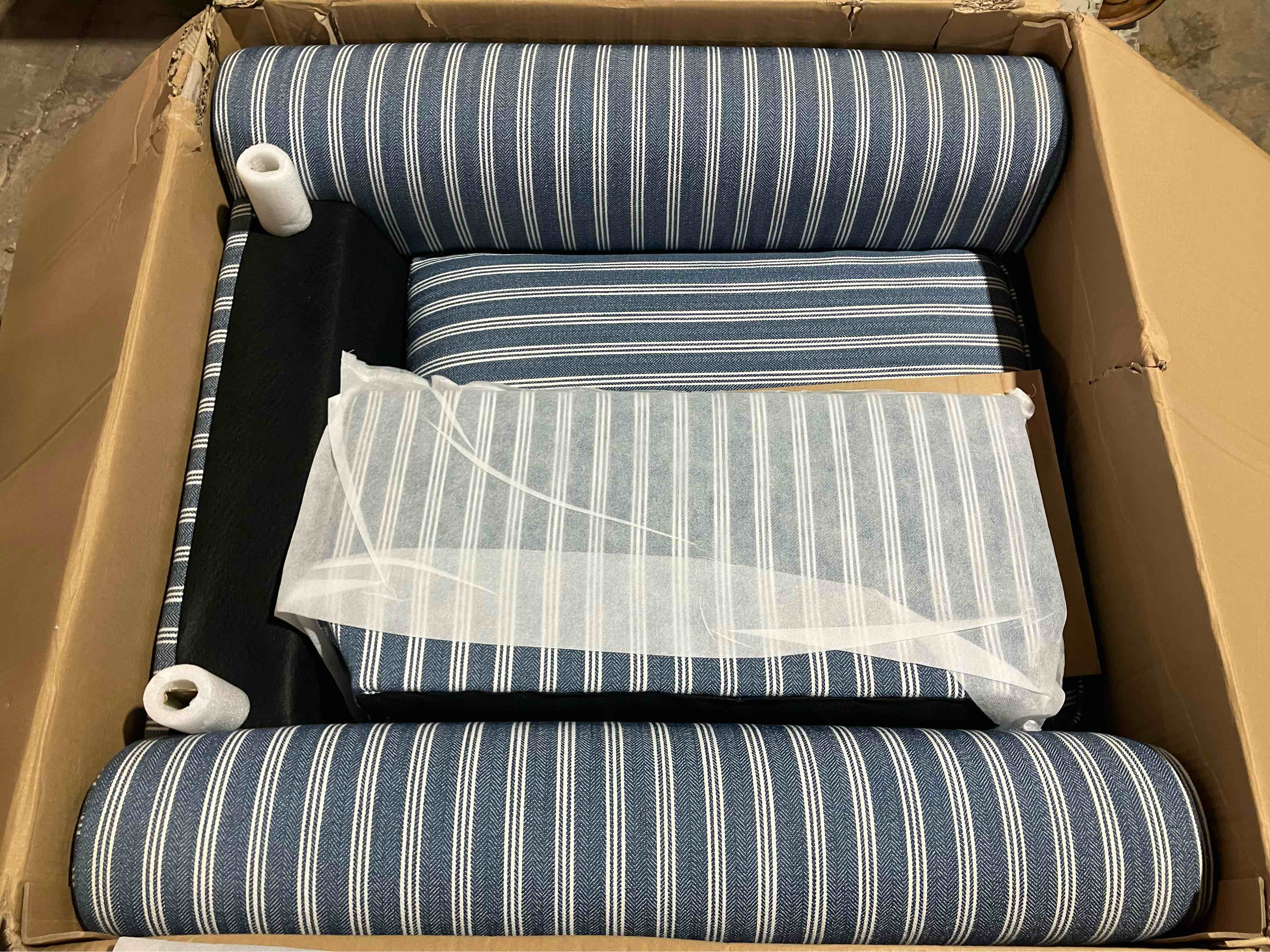 Condition photo showing New/Like New for 33.1" W Modern Soft Wide Upholstered Striped Swivel Arm Accent Chair