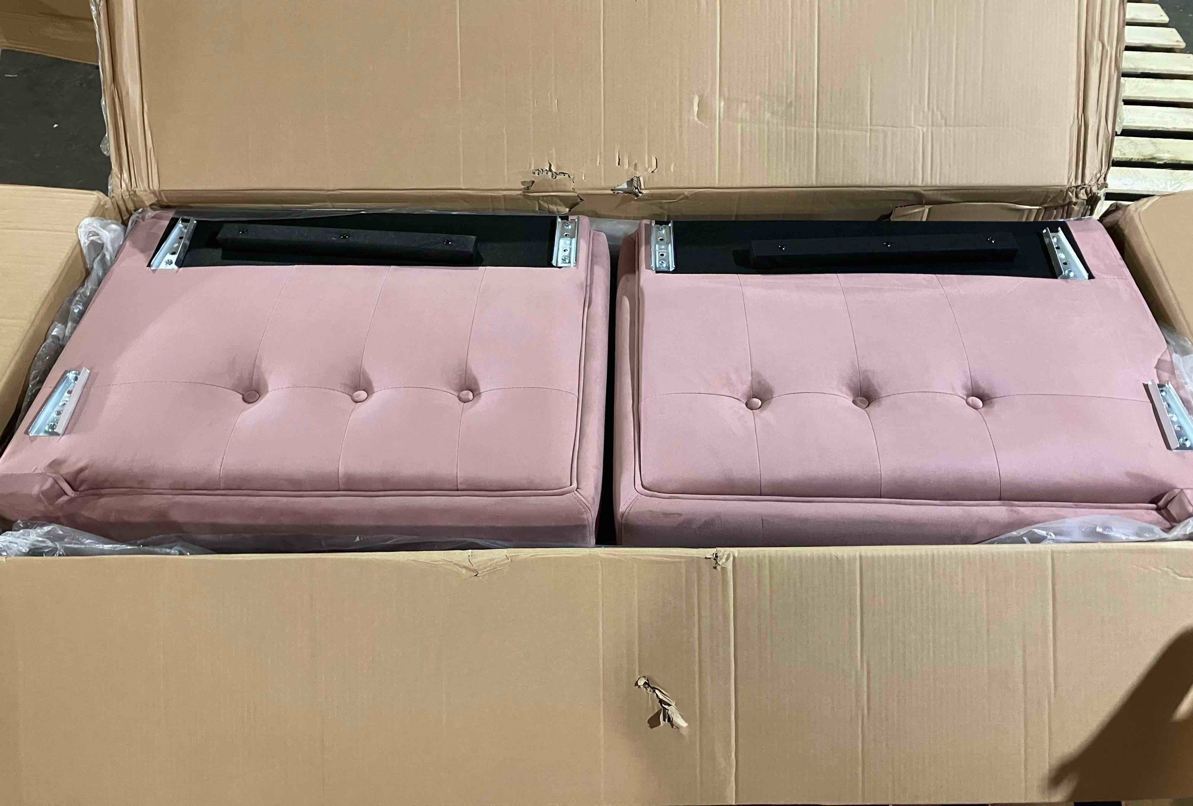 Condition photo showing New/Like New for Chelsea 77'' Upholstered Sofa