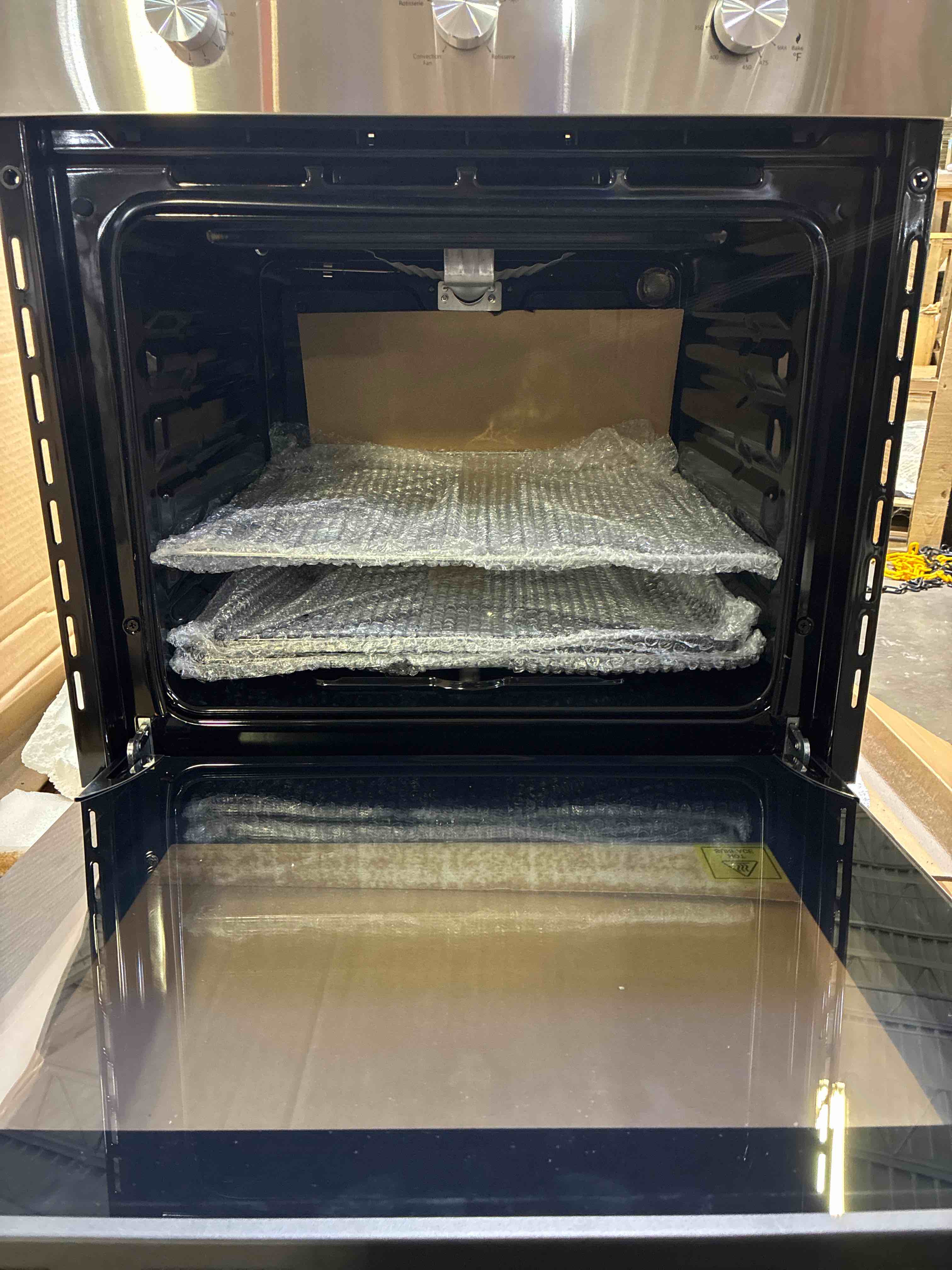 Condition photo showing New/Like New for Empava 24 inch Built-in Wall Convection Natural Gas Oven with 5 Cooking Funcitons, Mechanical Control Knobs, Stainless Steel