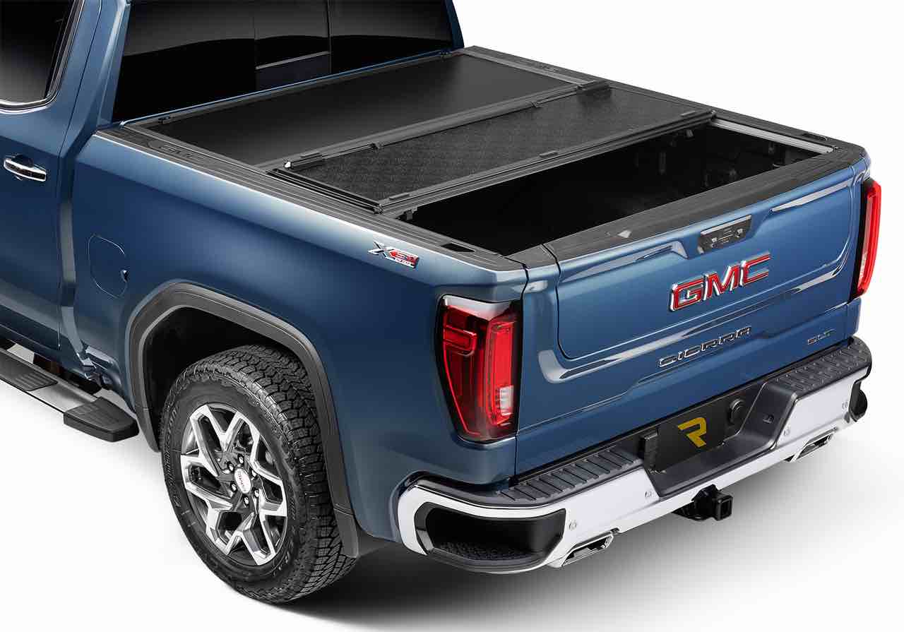 RealTruck UnderCover Select Hard Folding Tonneau Cover SL54020, for Nissan Frontier 2022-2026