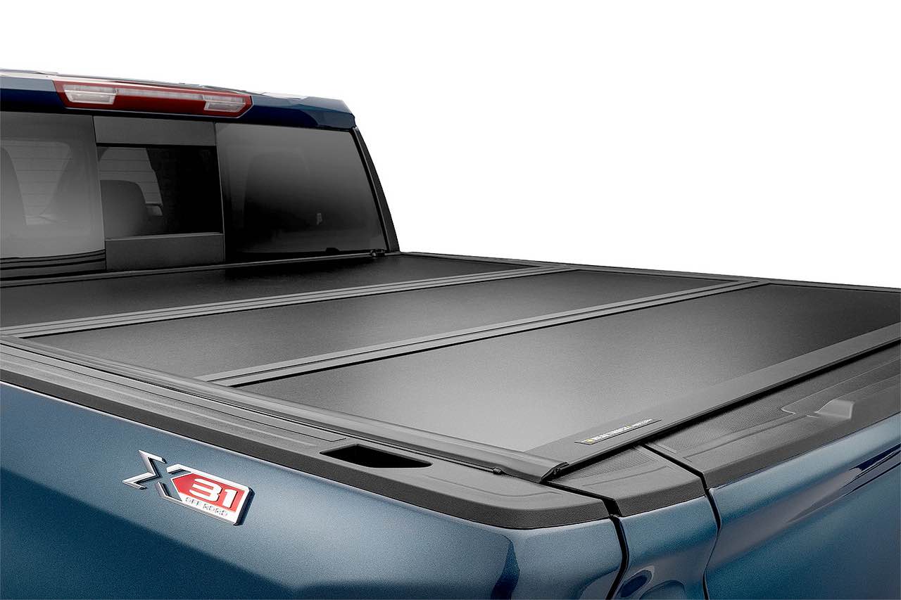 Condition photo showing New/Like New for RealTruck UnderCover Select Hard Folding Tonneau Cover SL54020, for Nissan Frontier 2022-2026