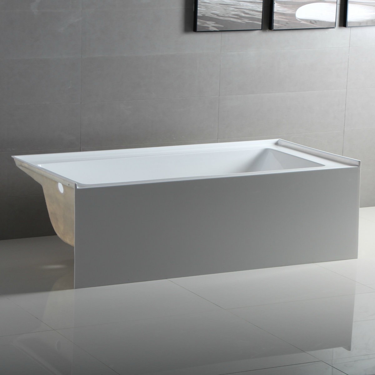 Condition photo showing New/Like New for apron soaking acrylic bathtub- 72'' l x 32'' w x 21'' h