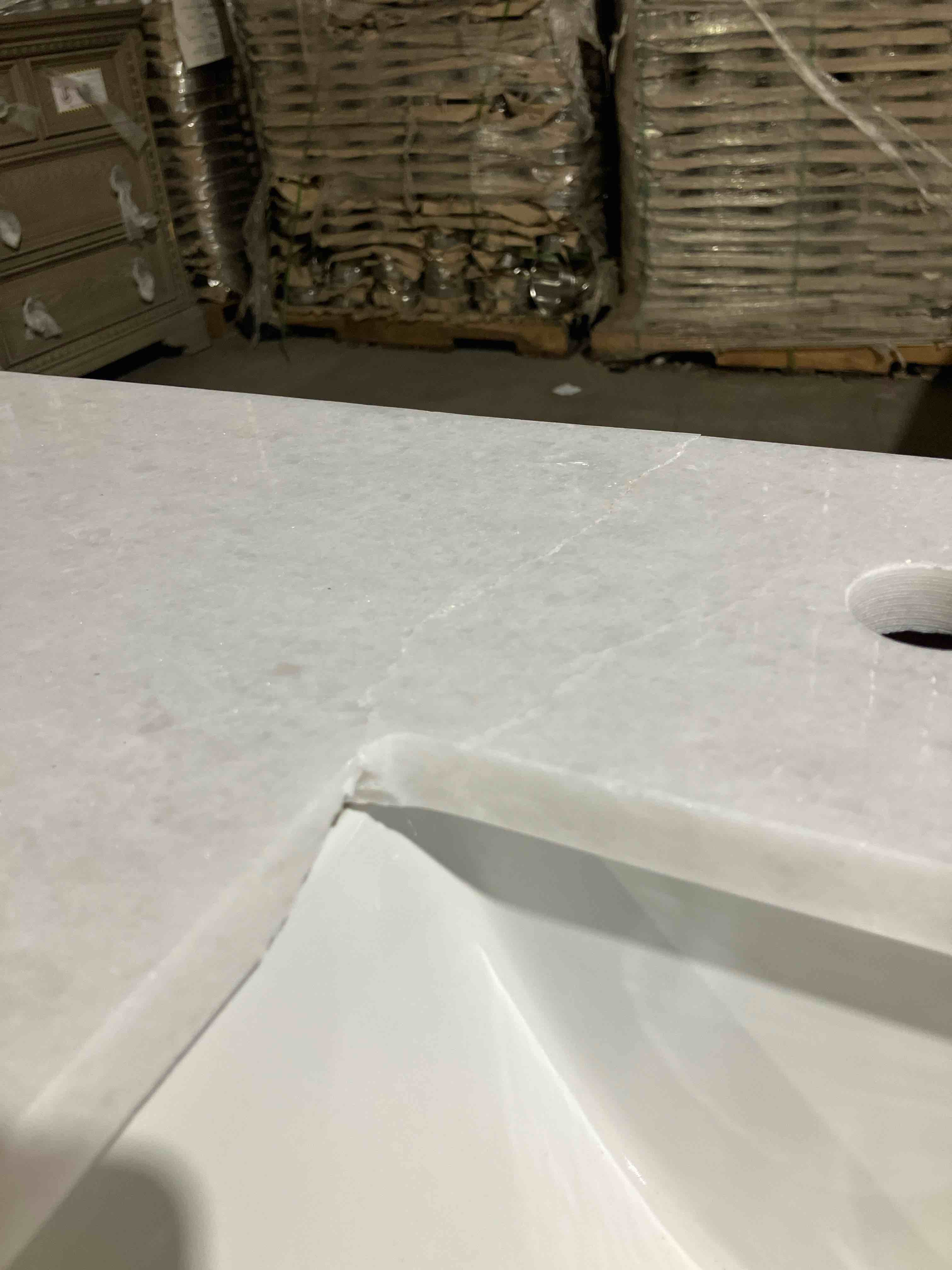 https://s3.amazonaws.com/lotting-images-prod/phillipi/BRN3603049_1777990152687.jpeg
