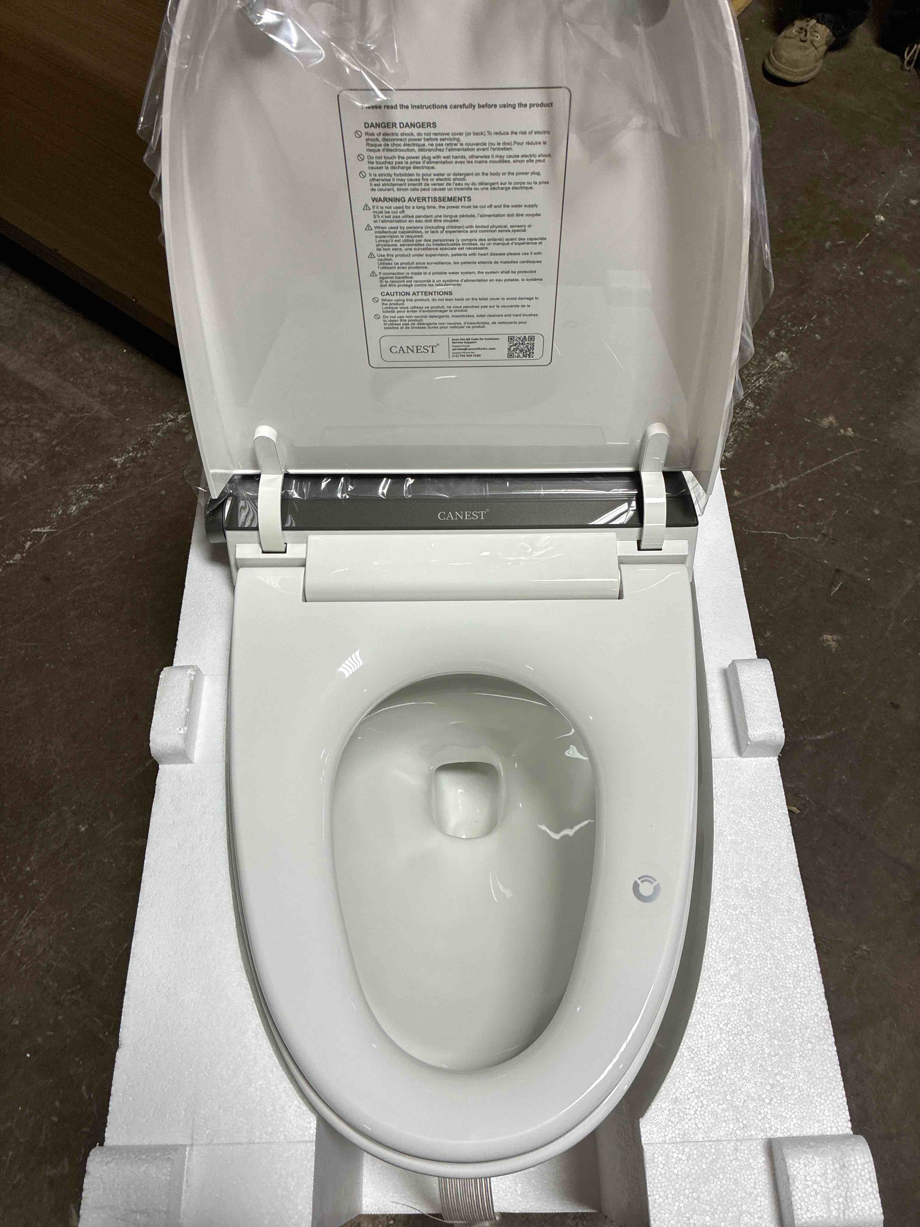 Condition photo showing New/Like New for canest smart toilet with bidet built in, auto open close lid, ada height, smart temperature control, dual flush with tank, heated seat, warm dryer, remote control (tc-200ge new) tc-200ge new white auto open close