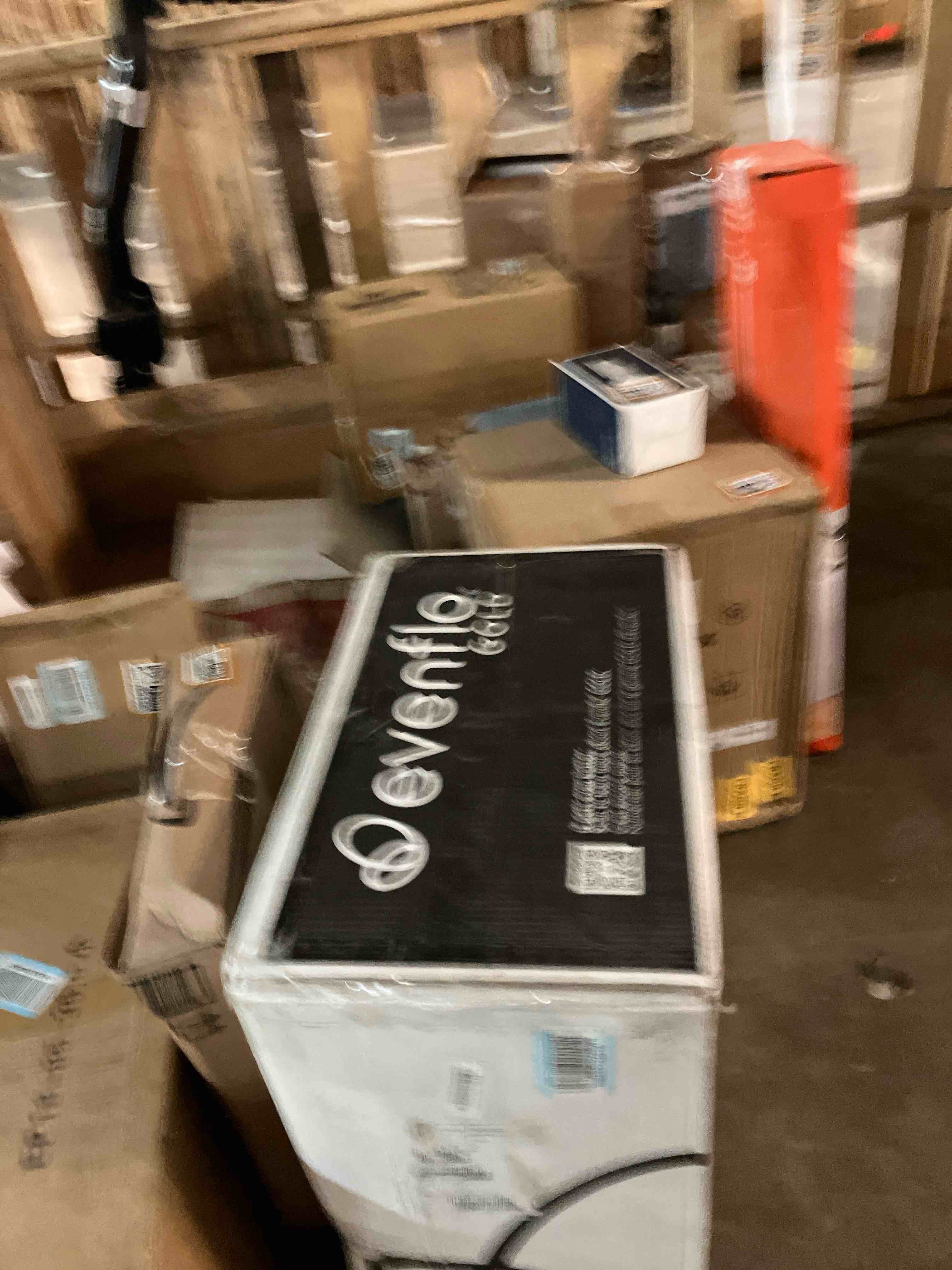 https://s3.amazonaws.com/lotting-images-prod/phillipi/BRN3604305_1759849954382.jpeg