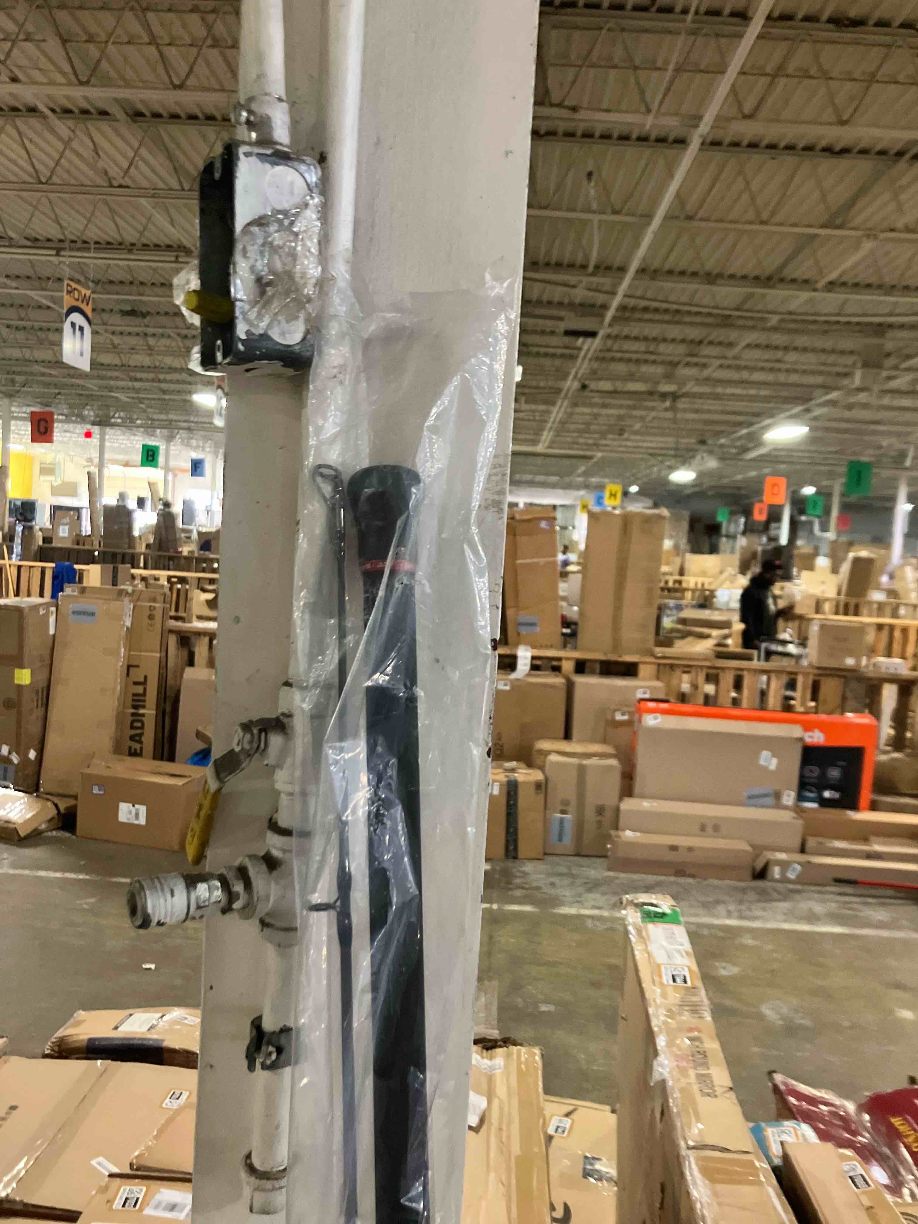 https://s3.amazonaws.com/lotting-images-prod/phillipi/BRN3604604_1759948042044.jpeg