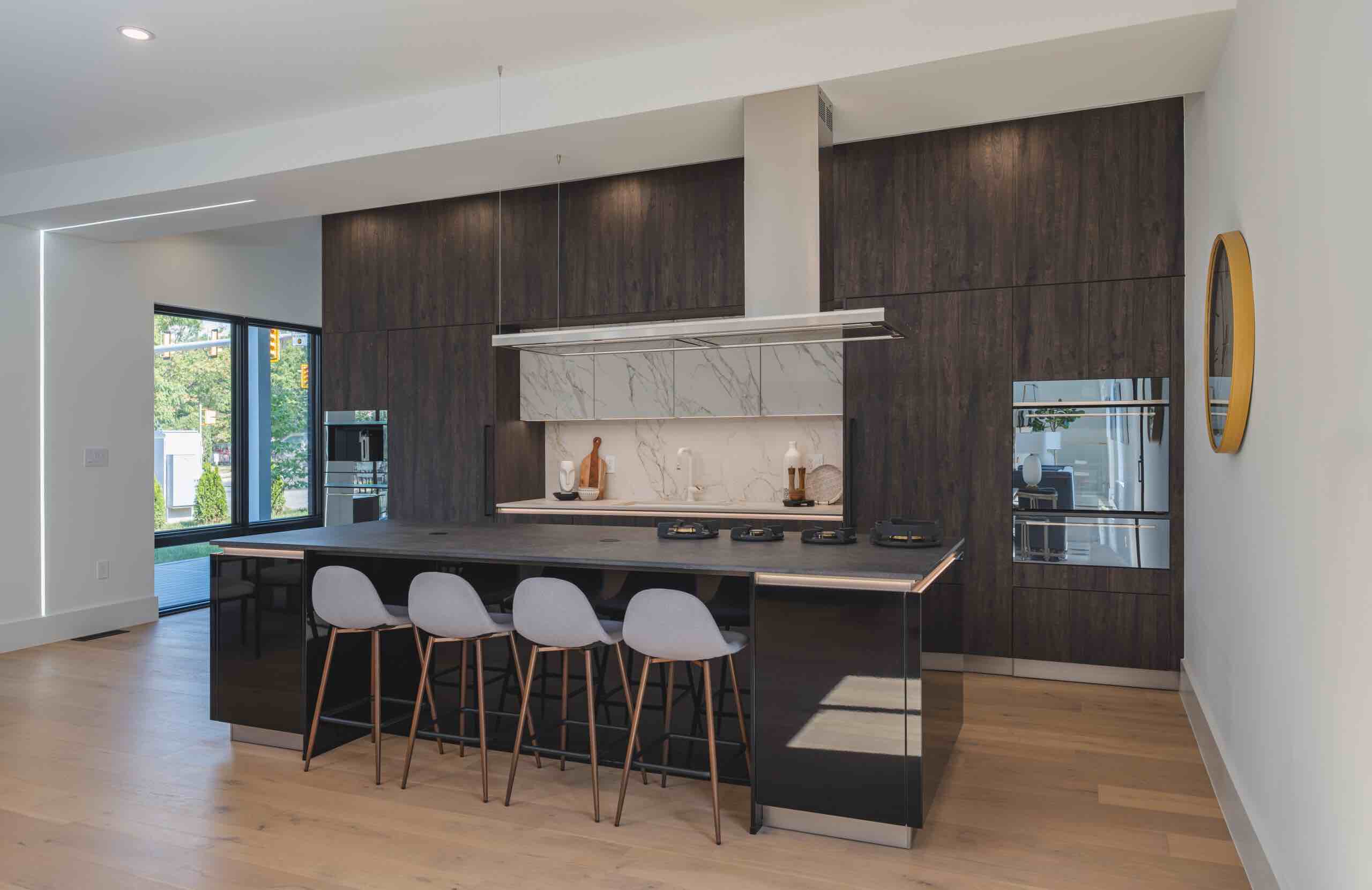 Kitchen Remodeling Auction, Row 5