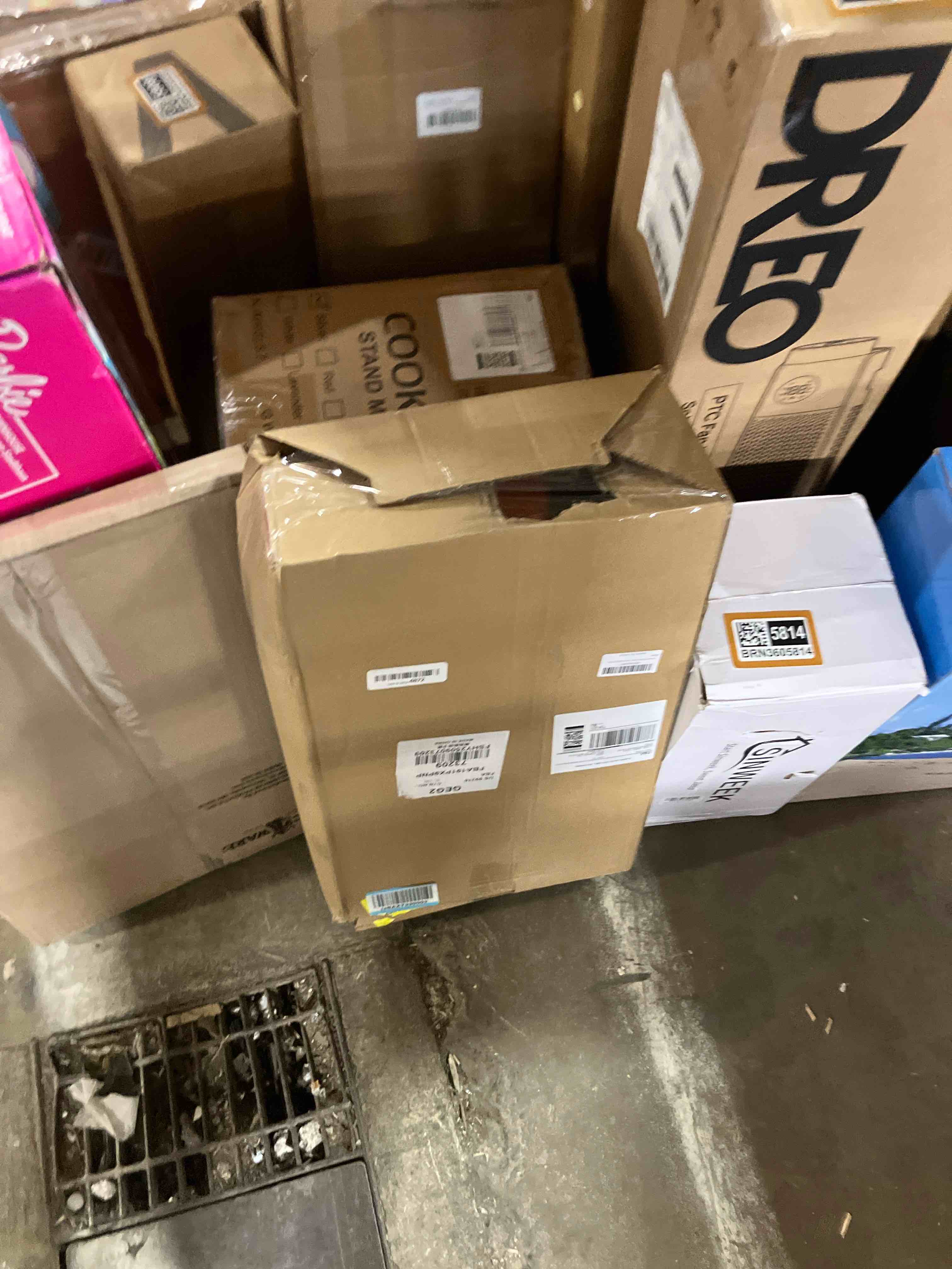 Condition photo showing New/Like New for Snow Pusher Shovel for Driveway, Wide Snow Shovel for Car Garage, Sidewalks and Doorways, Professional Snow Pusher with Ergonomic D-Grip Handle Aluminum Strip, Orange