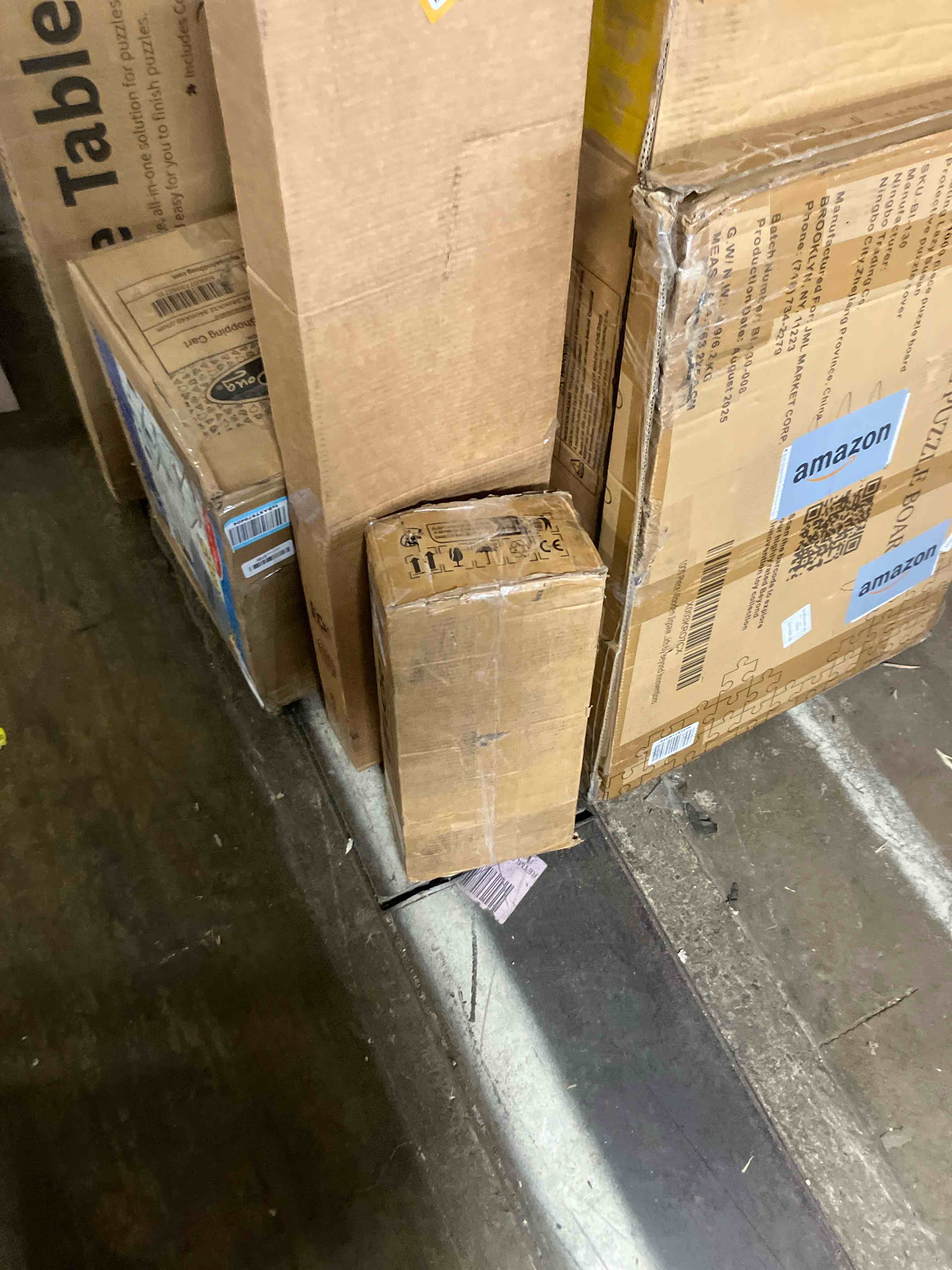 Condition photo showing New/Like New for VEVOR 1 Inch Air Impact Wrench, Up to 1800 ft-lbs Nut-Busting Torque, 18.7 lbs Lightweight Pneumatic Impact Gun with 6" Extended Anvil for Heavy Duty Repairs and Maintenance