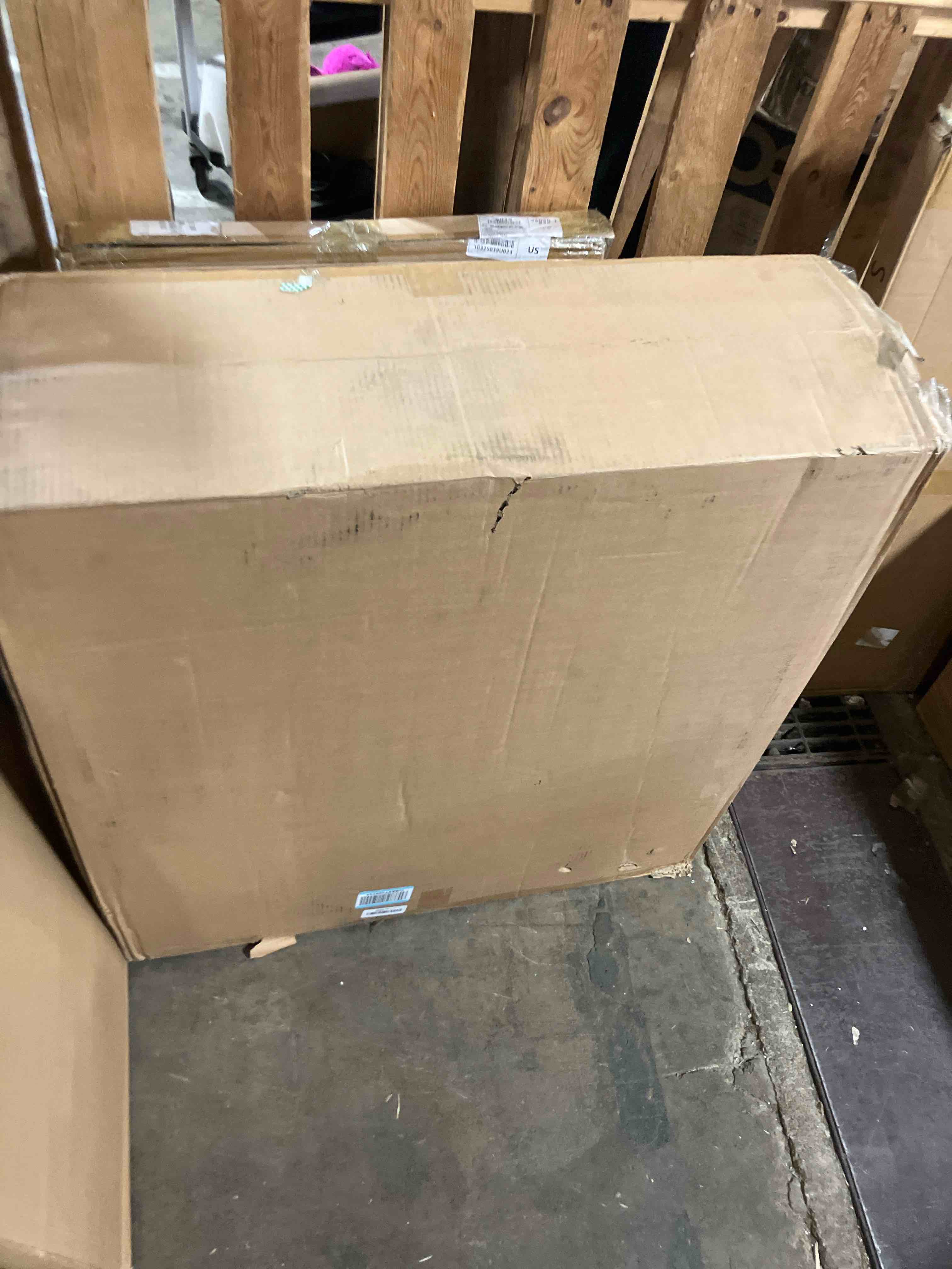 Condition photo showing New/Like New for Amazon Basics 30" 300W High-Velocity, Heavy-Duty Industrial Fan, Drum Fan, with UL-Certified Safety Compliance, 2 Speeds, Up to 12,480 CFM, 5.9-ft Power Cord, 2 Wheels, Metal Housing/Blades, Black 30-inch