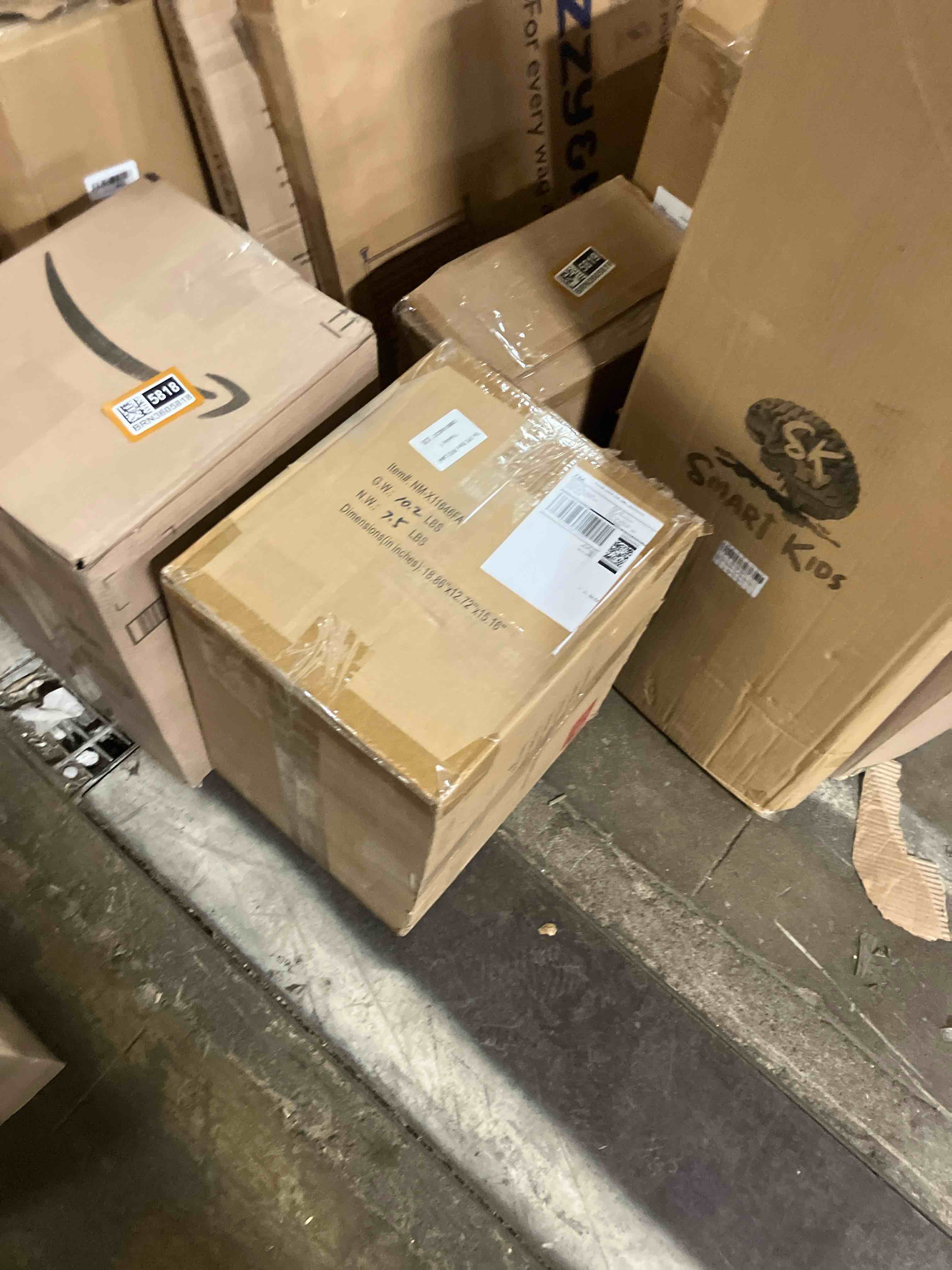 Condition photo showing New/Like New for MOMENTS IN TIME 12.6“H Animated City Hall Town Center (Moving Tree) - LED Lights, 8 Classic Carols Christmas Music, Adapter Included Christmas Village - Hand-Painted Resin Polyresin