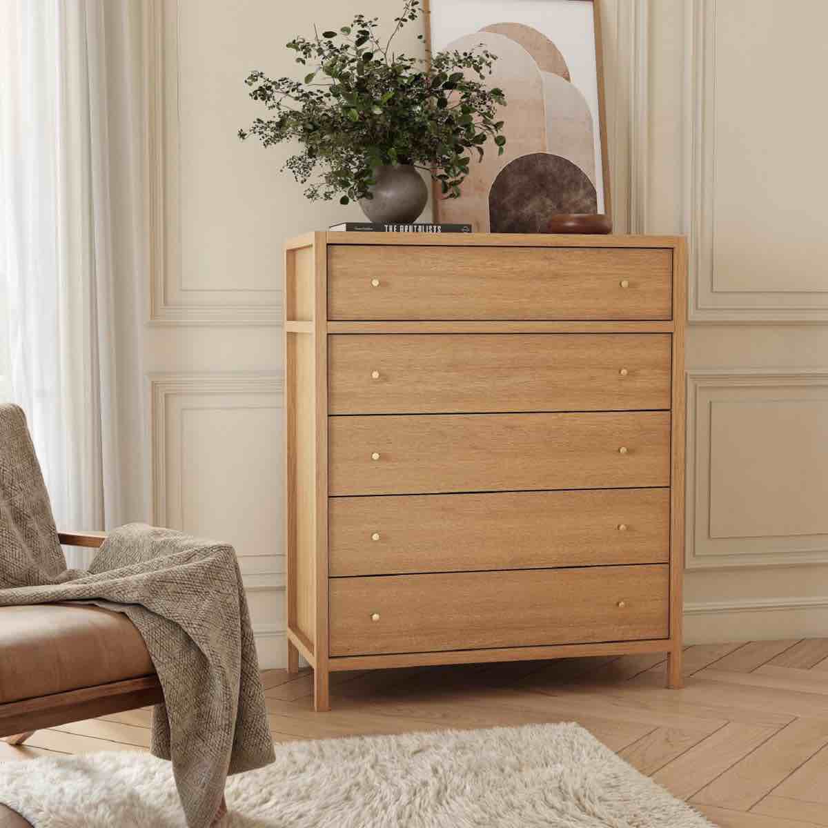 Mid-Century 5 Drawer Walnut Dresser Chest Of Drawers with Matte Gold Knobs. Buy/repair, bottom Drawer and Right Hinge need replaced, some damage to backs of drawers, some scuffing to top of dresser. 51'' H X 42'' W X 19.6'' D