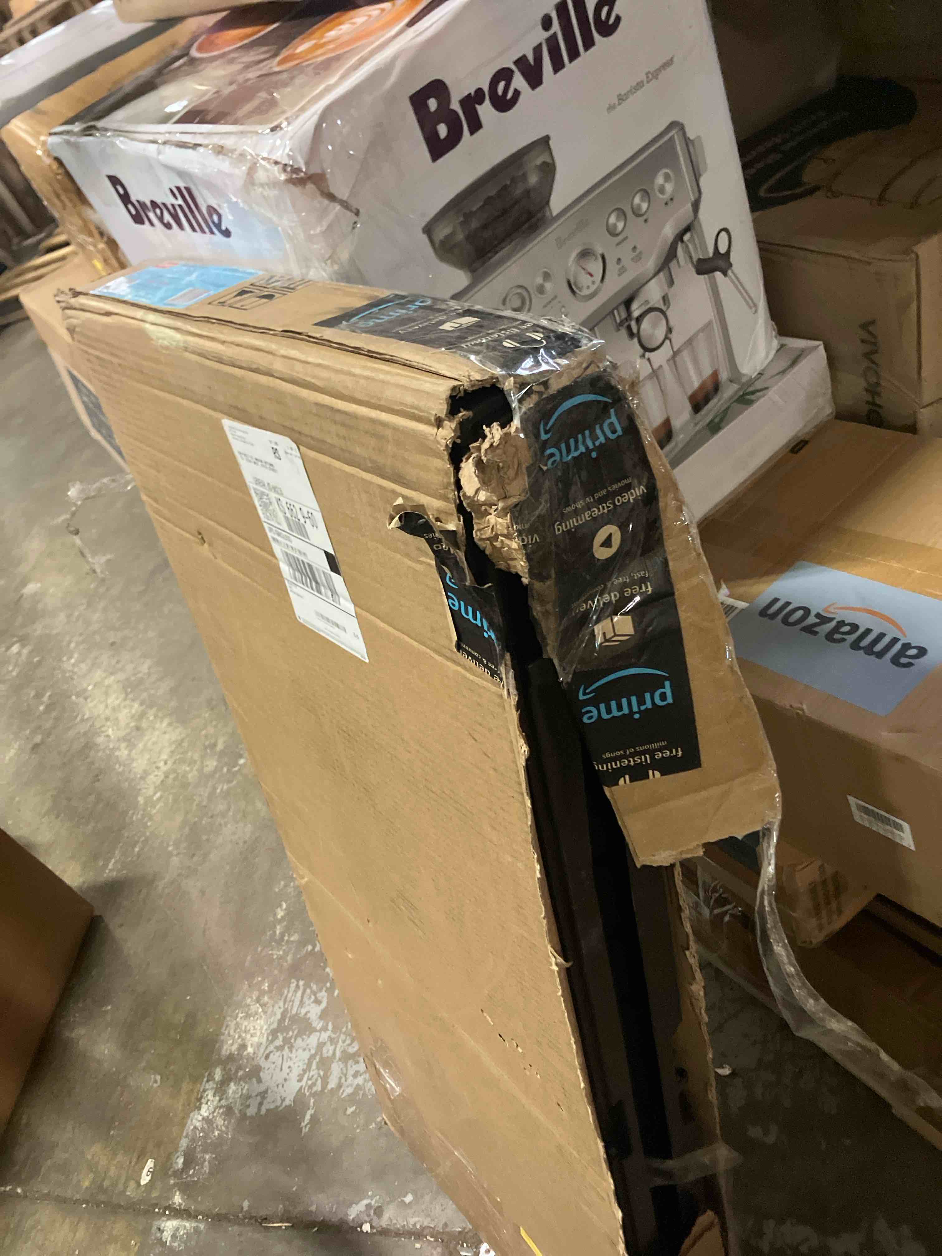 https://s3.amazonaws.com/lotting-images-prod/phillipi/BRN3607005_1759429871969.jpeg