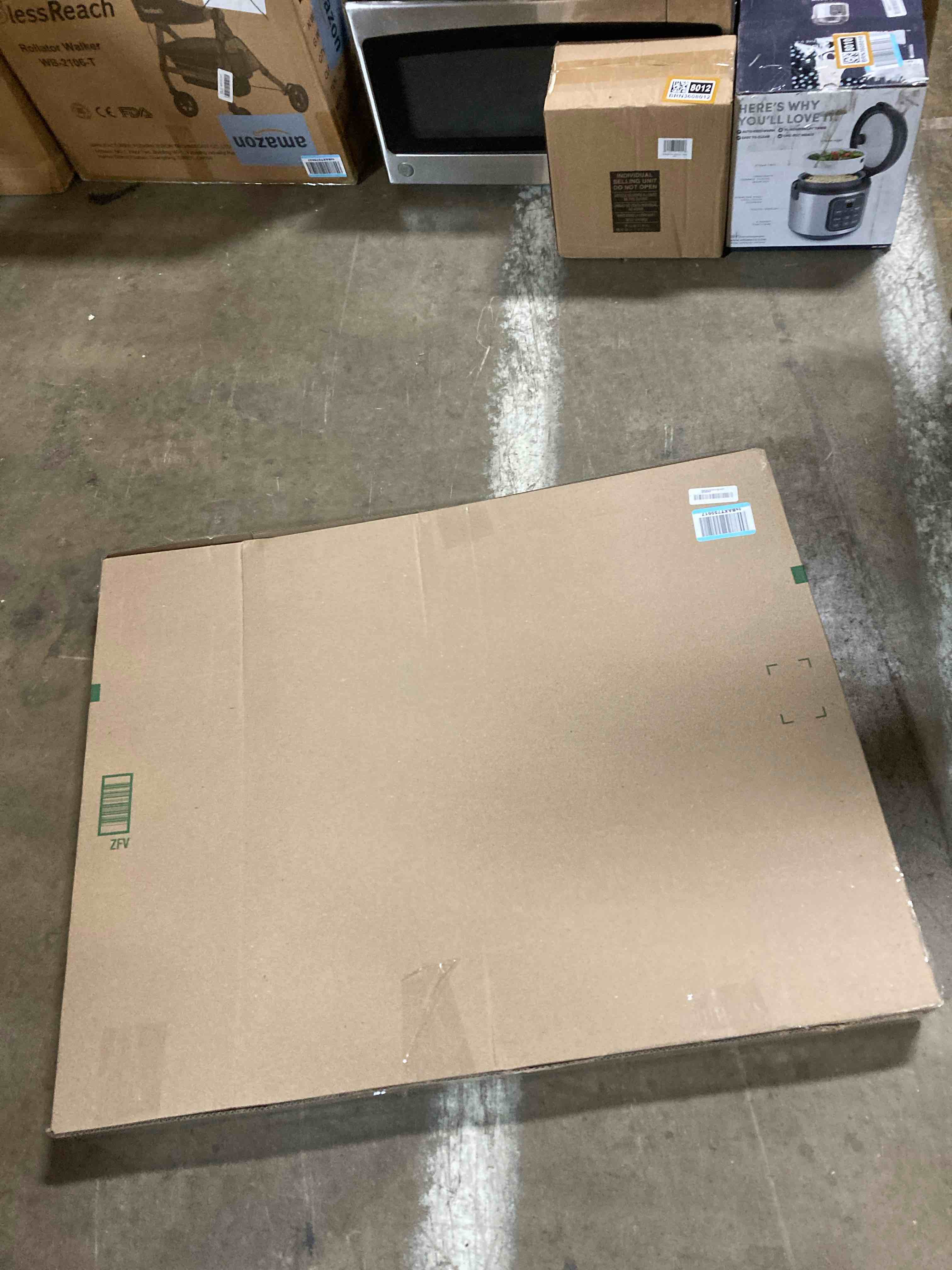 https://s3.amazonaws.com/lotting-images-prod/phillipi/BRN3608014_1760533826207.jpeg