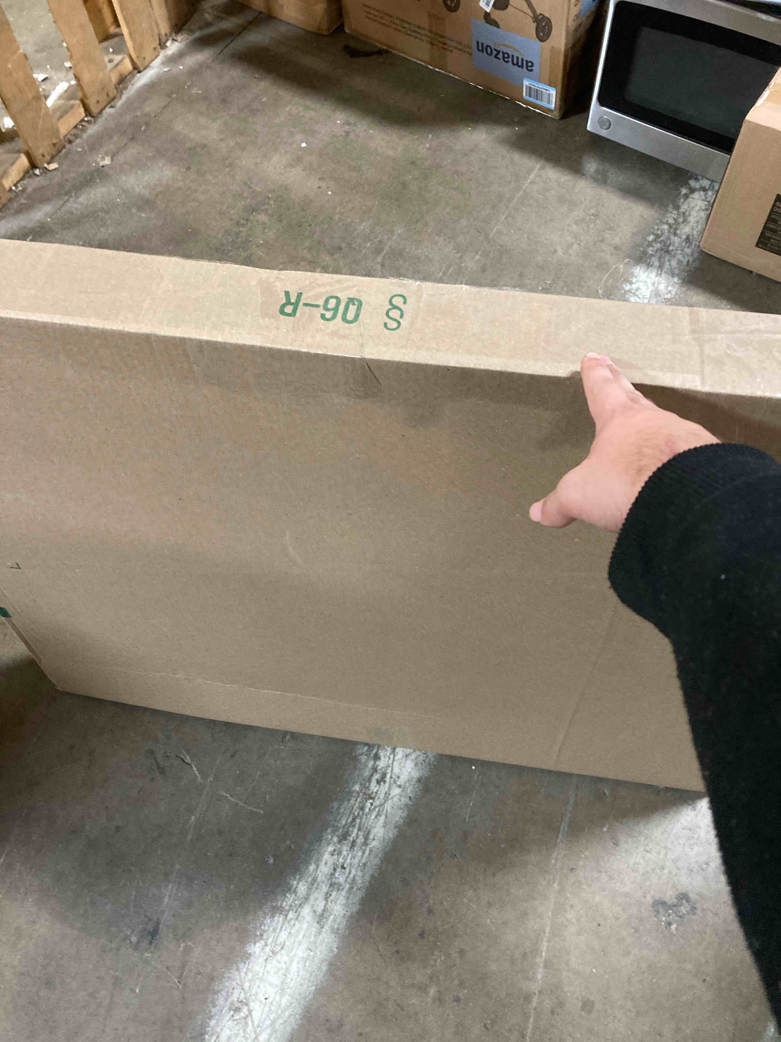 https://s3.amazonaws.com/lotting-images-prod/phillipi/BRN3608014_1760533834402.jpeg