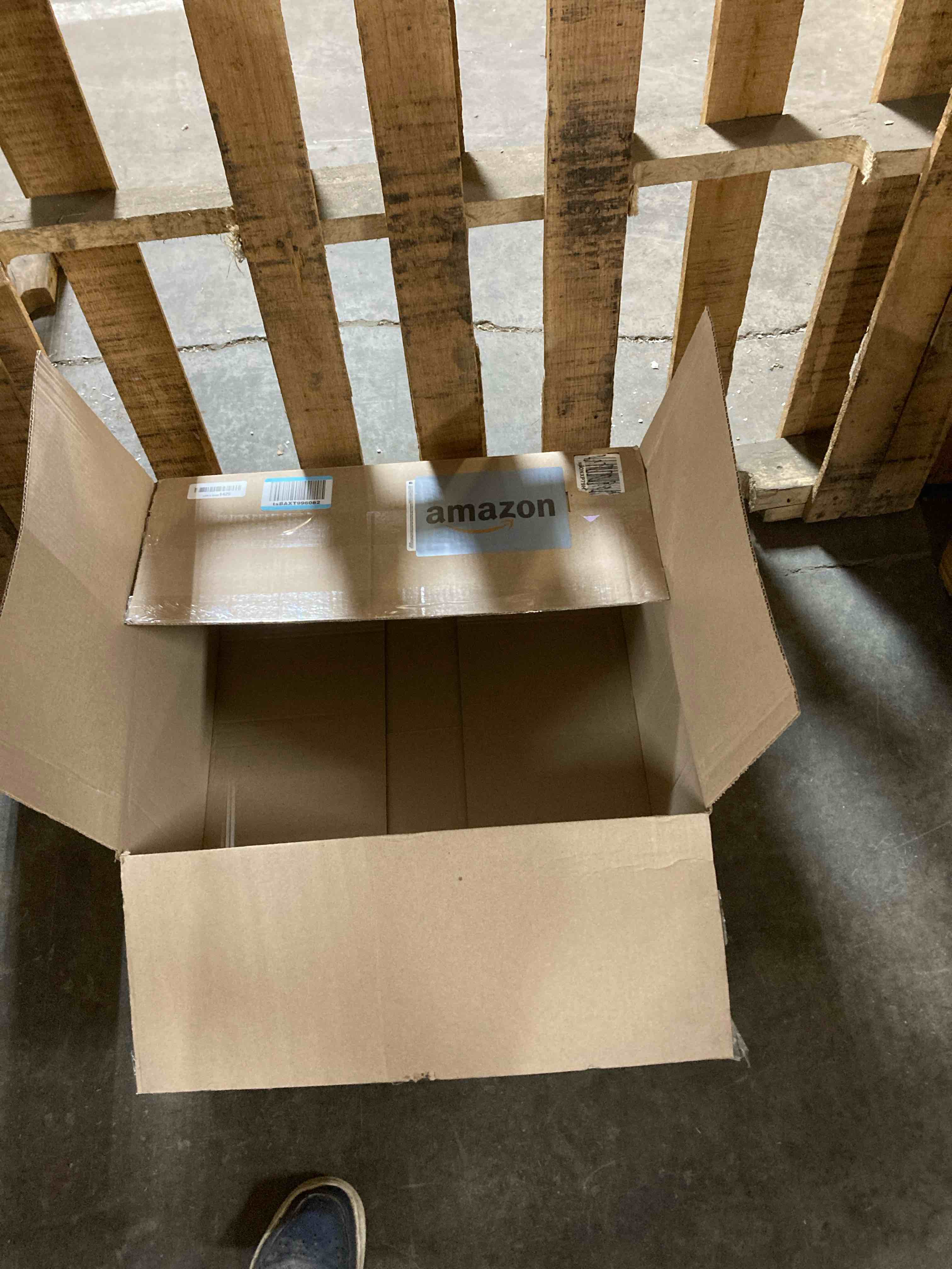 https://s3.amazonaws.com/lotting-images-prod/phillipi/BRN3608093_1760550031071.jpeg