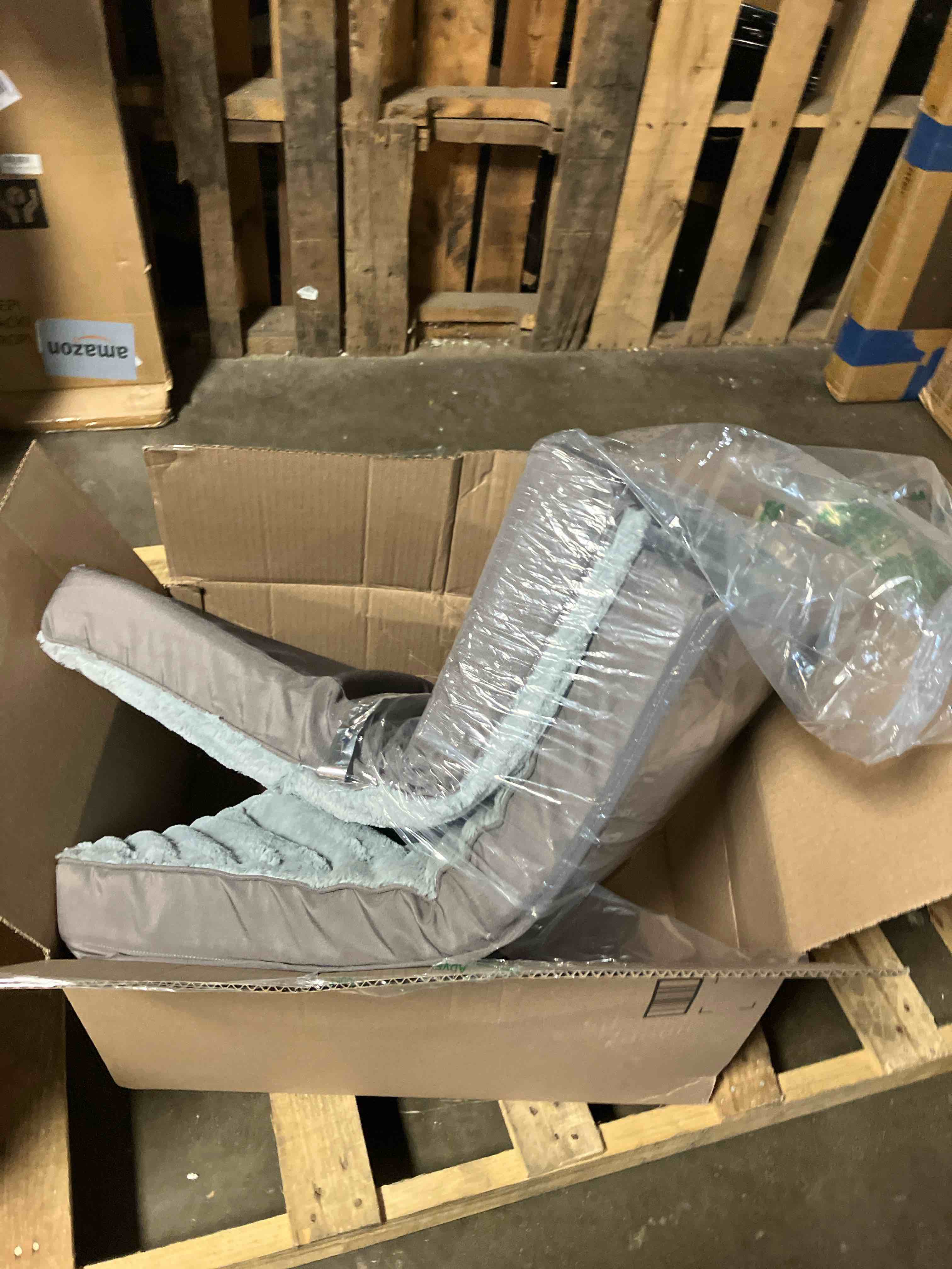 https://s3.amazonaws.com/lotting-images-prod/phillipi/BRN3608181_1760982240912.jpeg