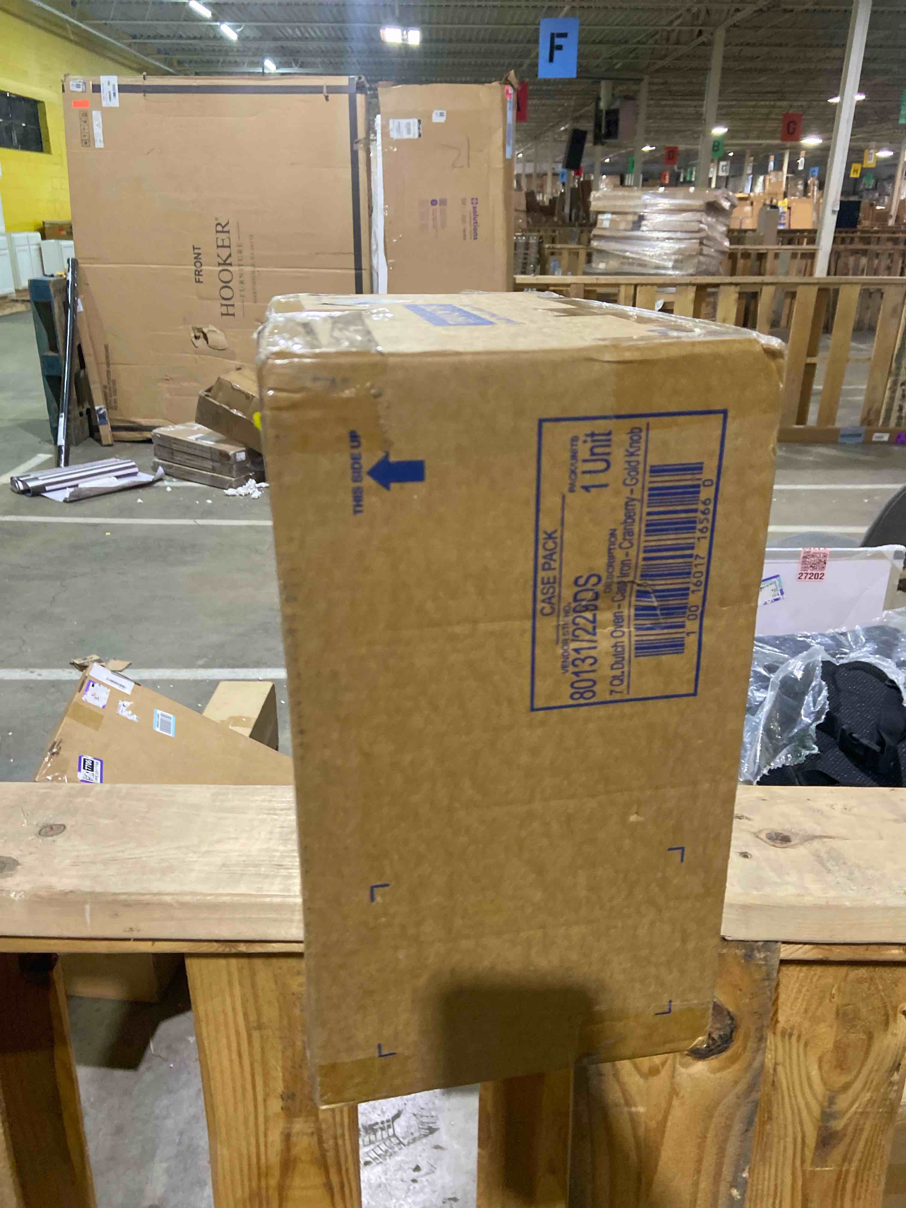 Condition photo showing New/Like New for Tramontina Tramontina Enameled Cast Iron 7-Quart Covered Round Dutch Oven