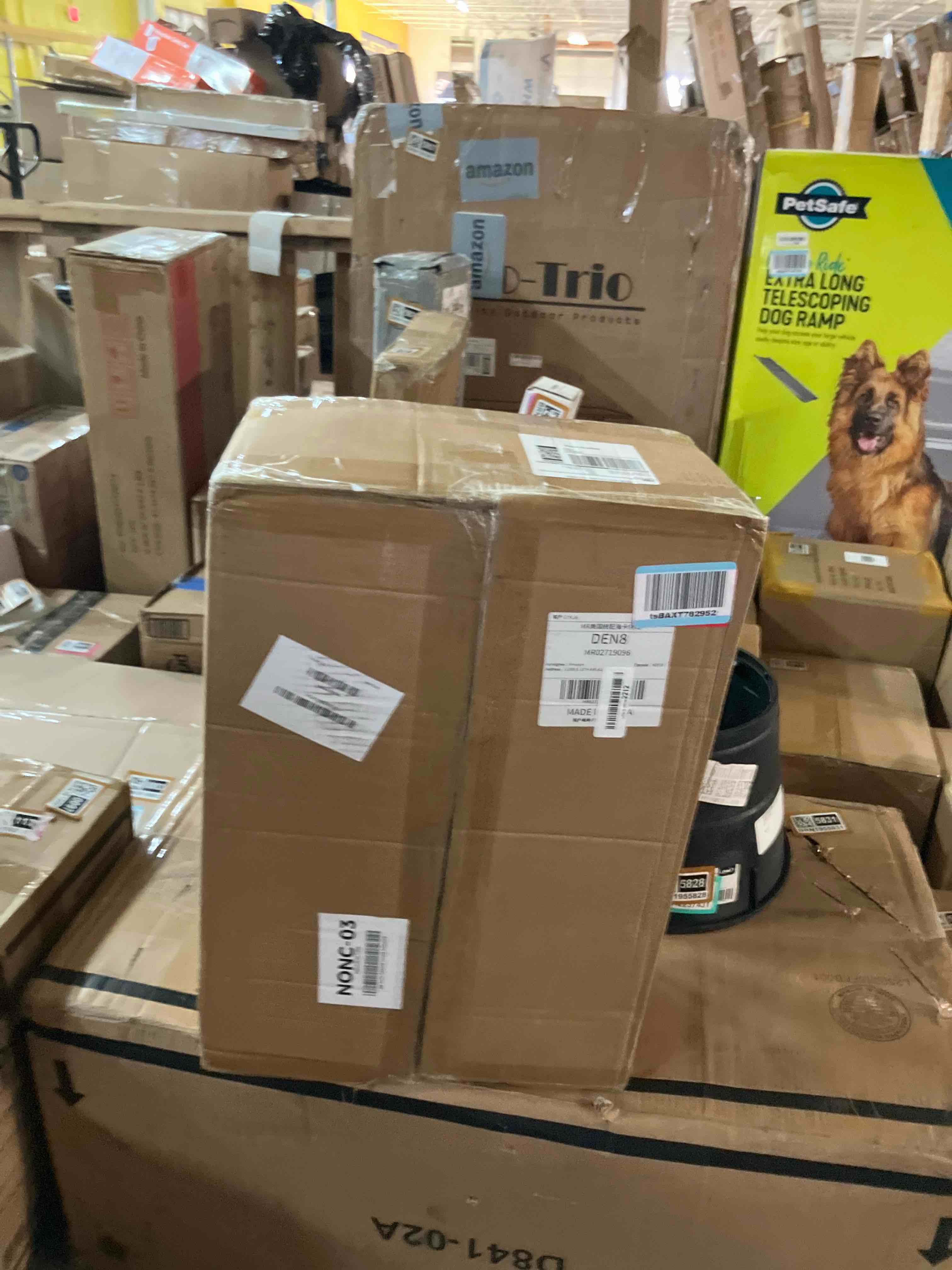 https://s3.amazonaws.com/lotting-images-prod/phillipi/BRN3610100_1757689578805.jpeg
