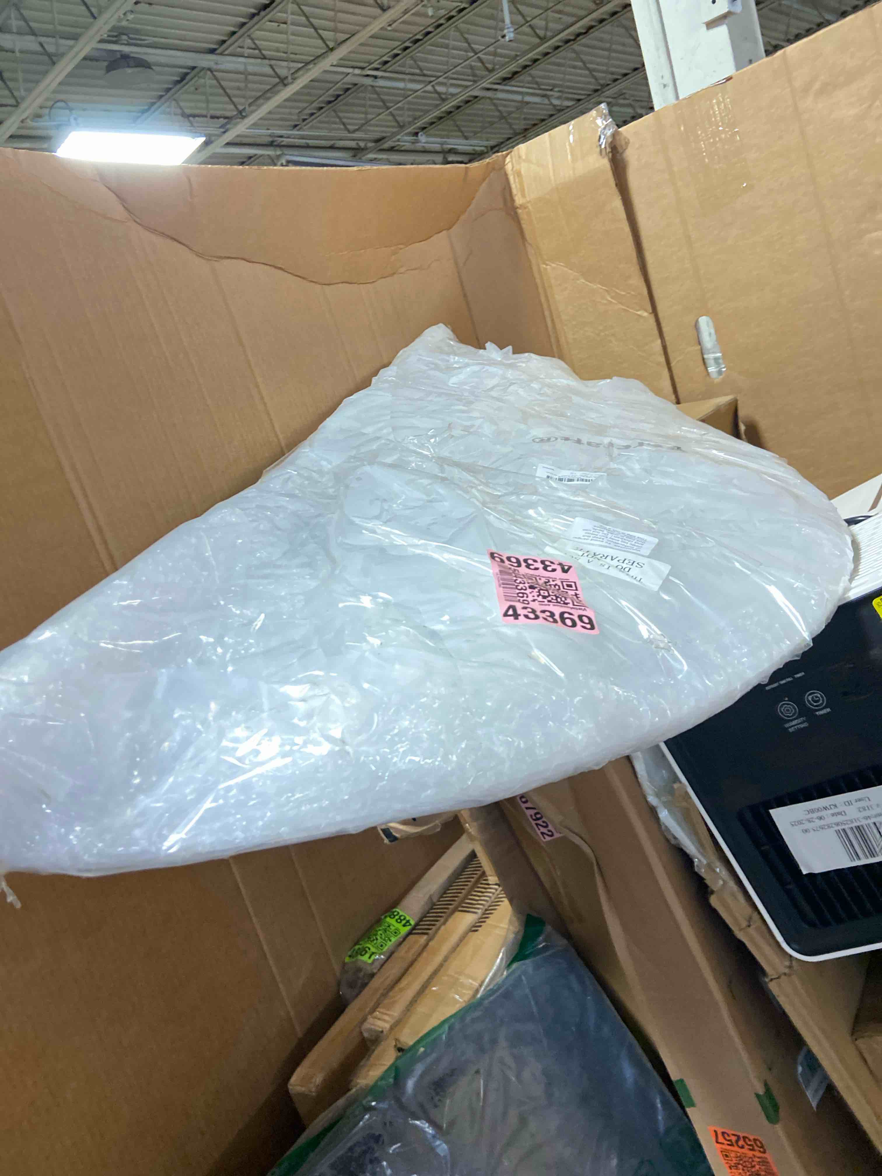 https://s3.amazonaws.com/lotting-images-prod/phillipi/BRN3610132_1757688895437.jpeg