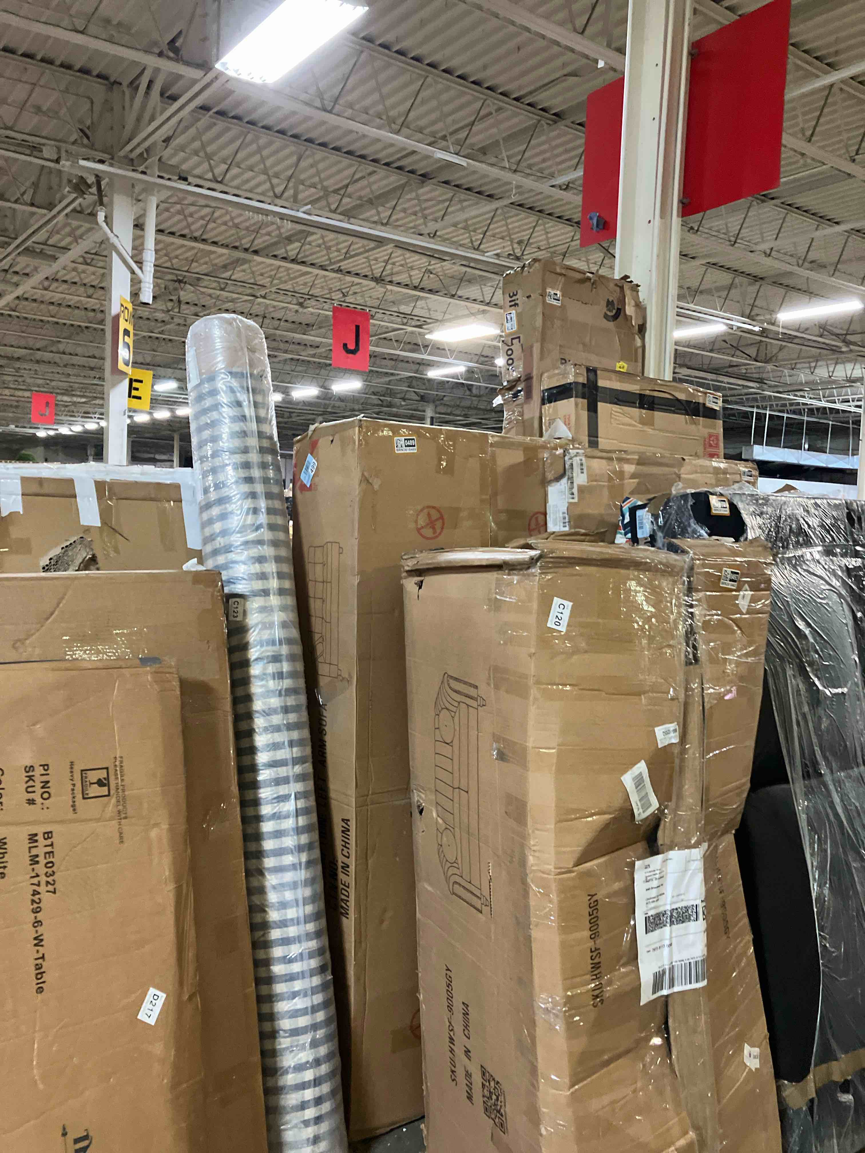 https://s3.amazonaws.com/lotting-images-prod/phillipi/BRN3610494_1758128963053.jpeg
