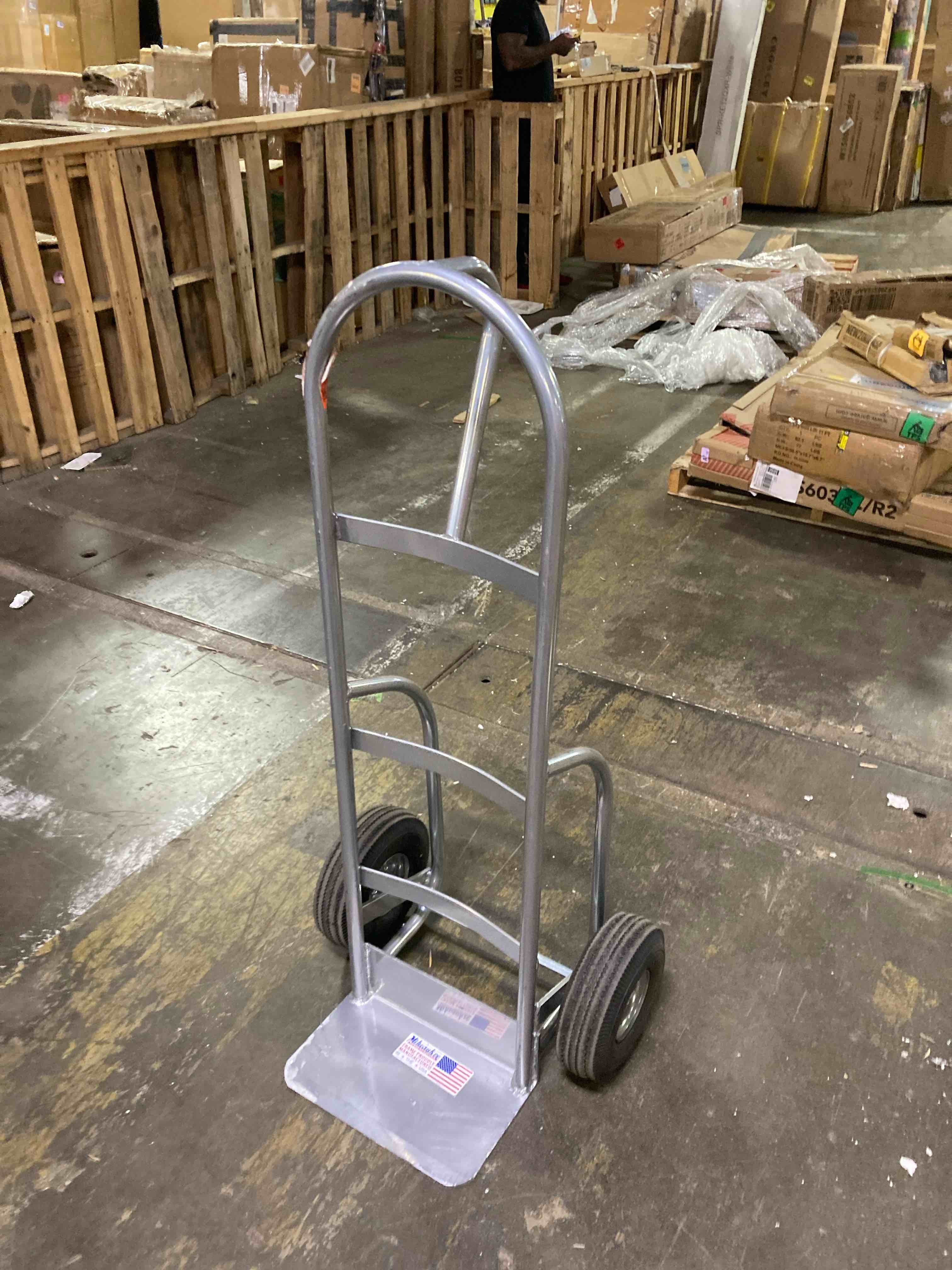 https://s3.amazonaws.com/lotting-images-prod/phillipi/BRN3610663_1758130881271.jpeg