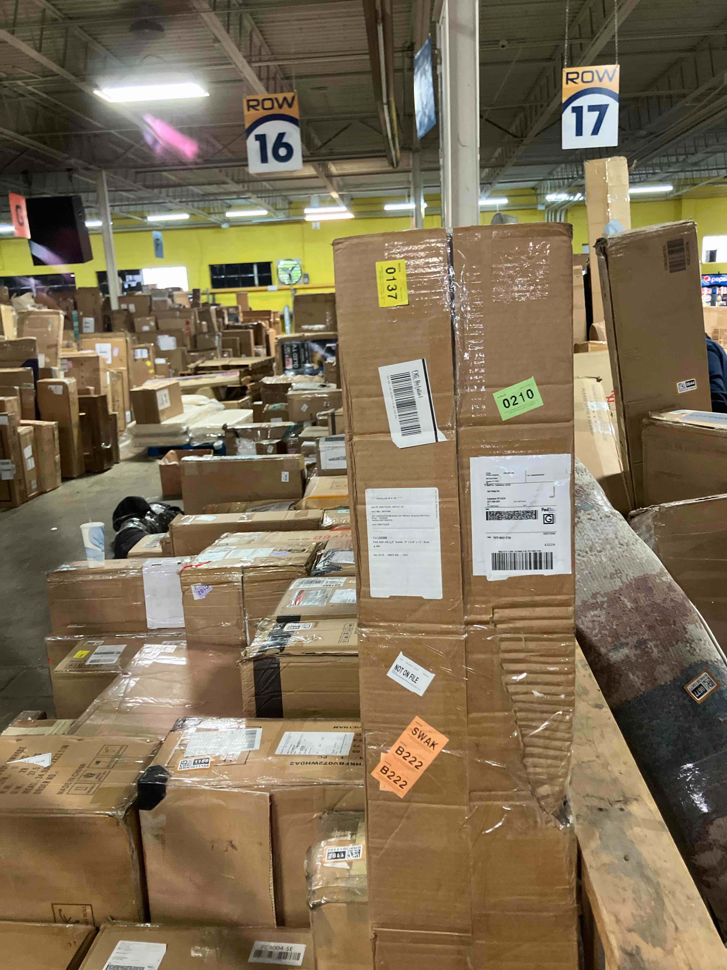 https://s3.amazonaws.com/lotting-images-prod/phillipi/BRN3611193_1758745932548.jpeg