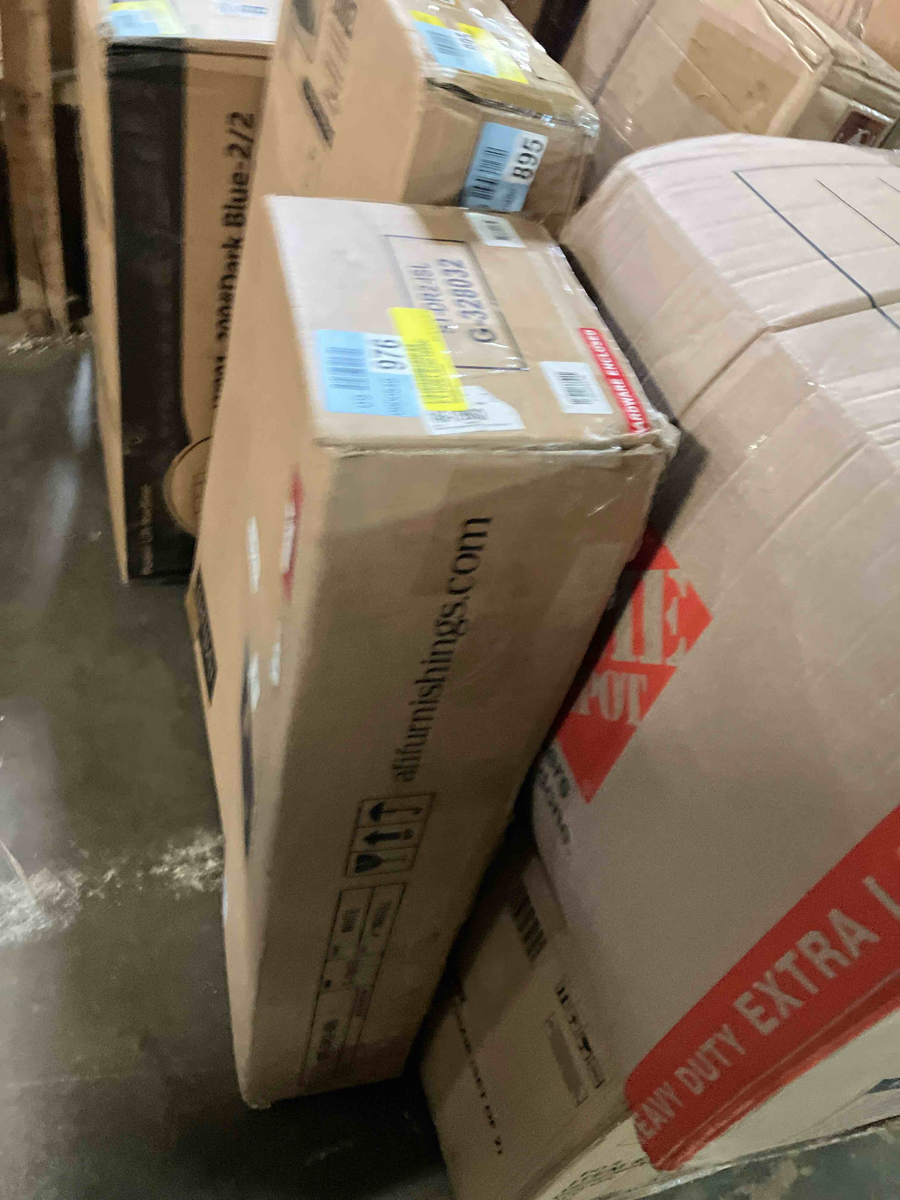https://s3.amazonaws.com/lotting-images-prod/phillipi/BRN3611308_1758812210785.jpeg