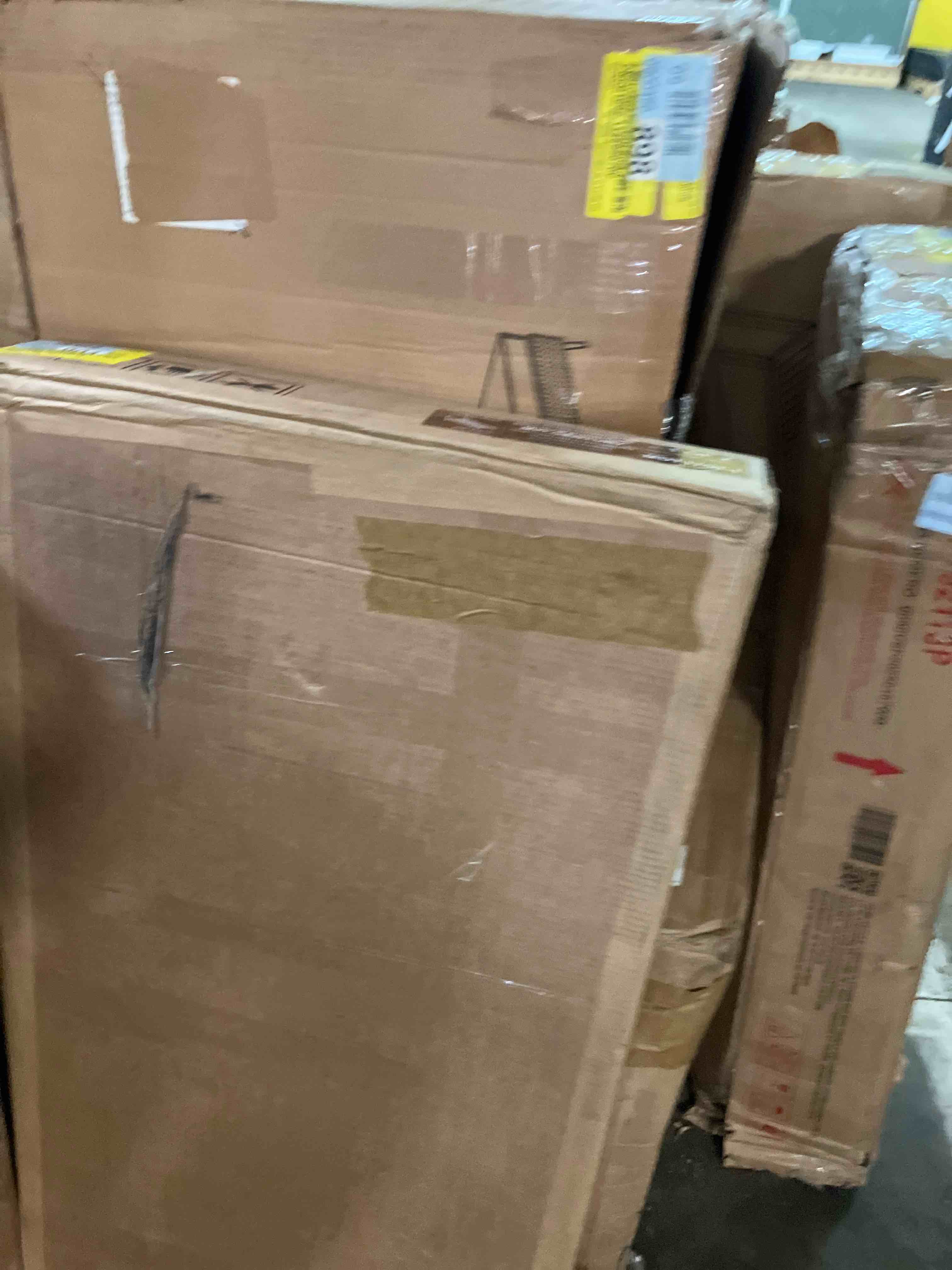 https://s3.amazonaws.com/lotting-images-prod/phillipi/BRN3611315_1758810283052.jpeg