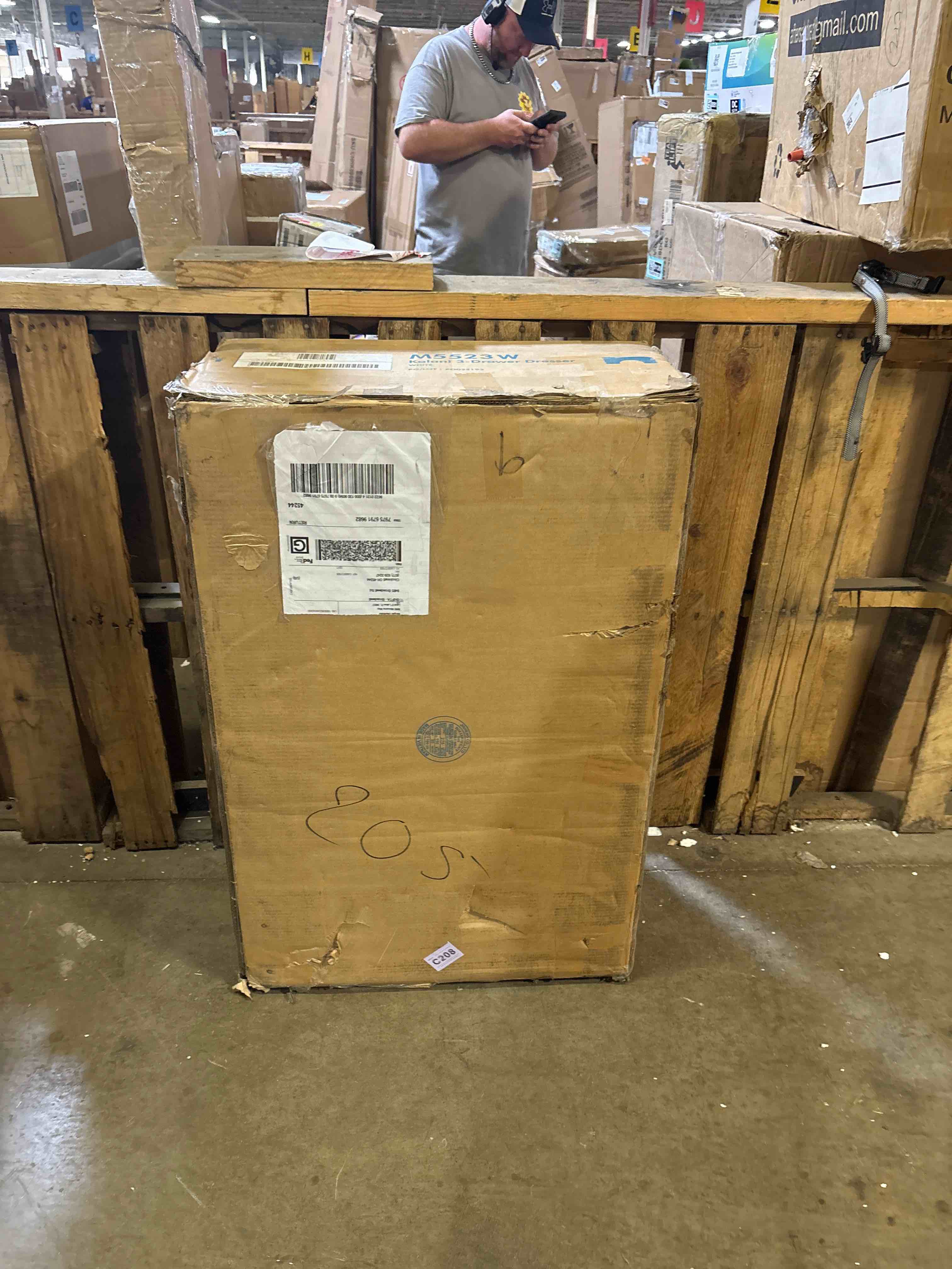 https://s3.amazonaws.com/lotting-images-prod/phillipi/BRN3611419_1758822897458.jpeg