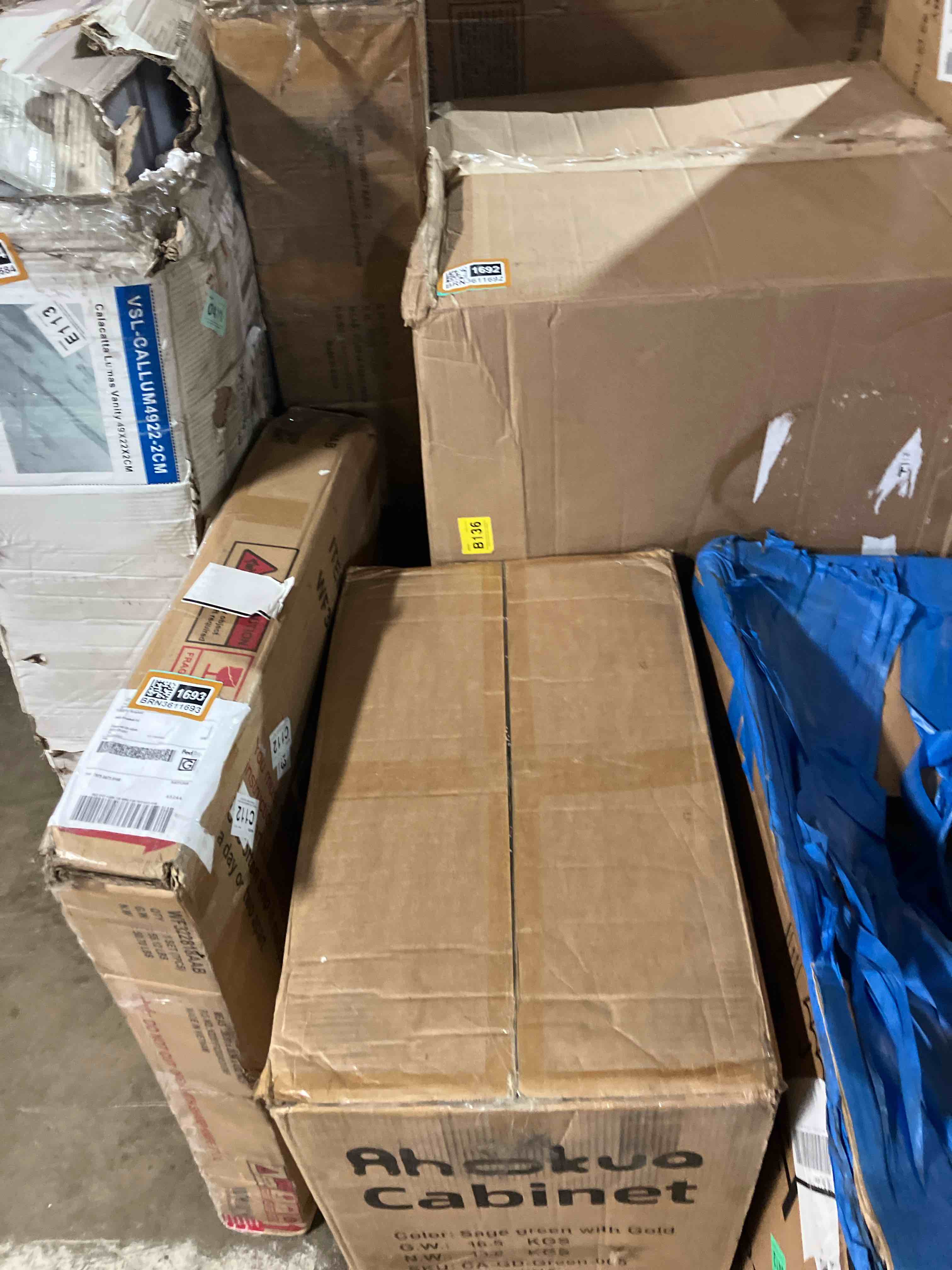 https://s3.amazonaws.com/lotting-images-prod/phillipi/BRN3611695_1759162426629.jpeg