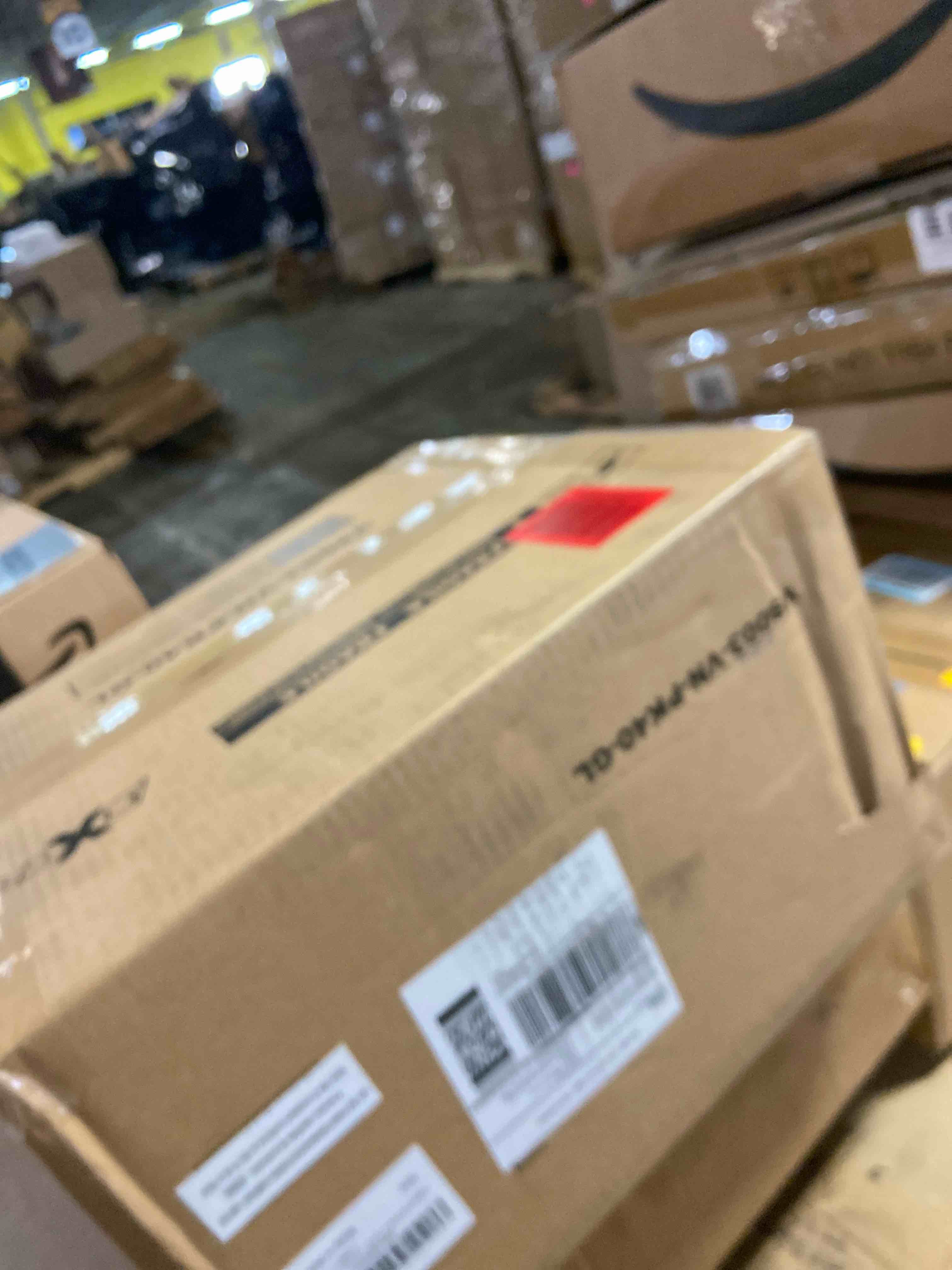 Condition photo showing New/Like New for GREENSTELL Vanity Stool Chair with Storage and Folding Back, 15.7" x 15.7" x 19.5" Faux Fur Soft Ottoman for Adults, 4 Metal Legs with Anti-Slip Feet, Furry Padded Seat for Makeup, Bedroom, Pink