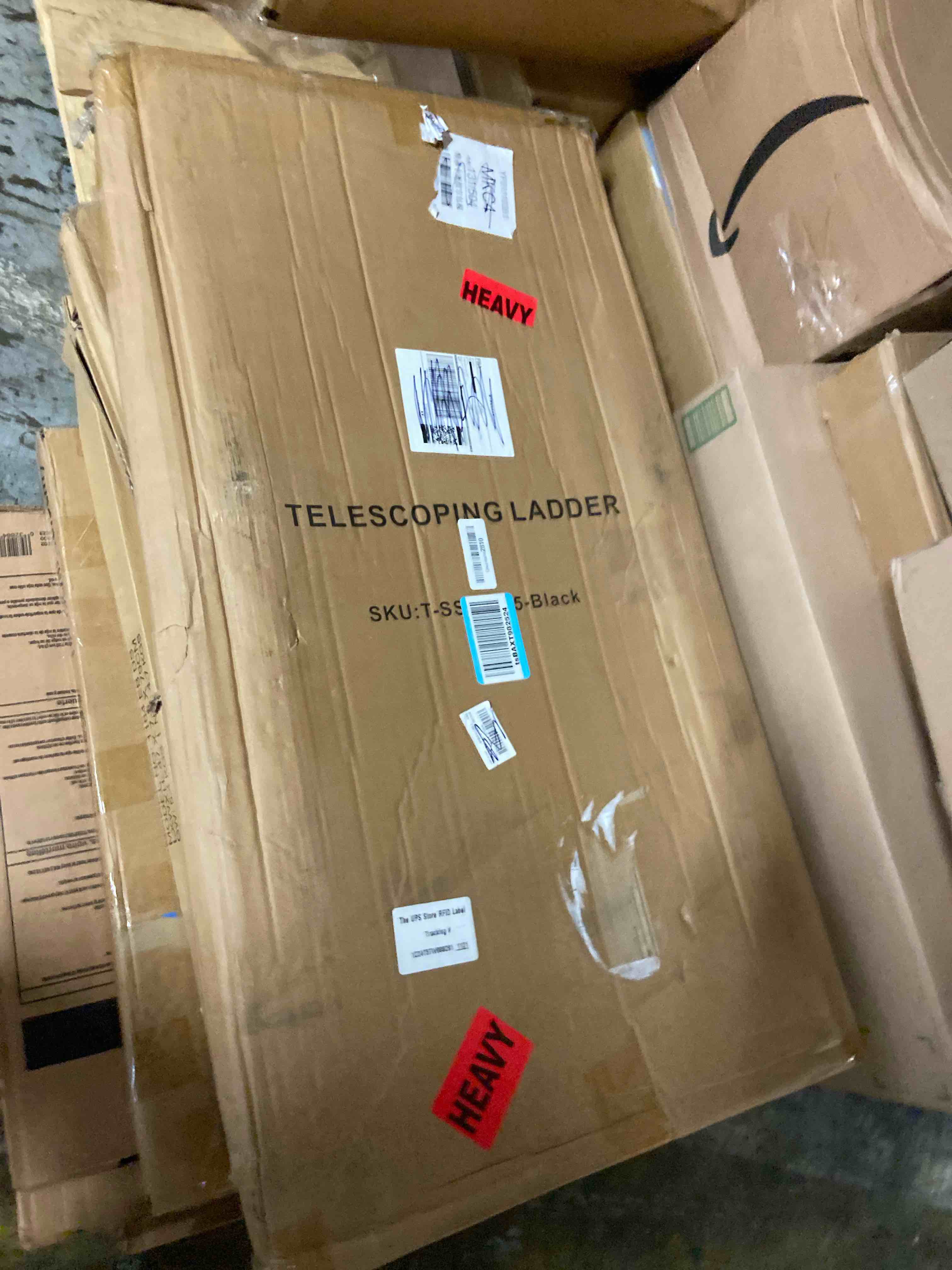 Condition photo showing New/Like New for BOCOM 14.5 FT Aluminum Telescoping Ladder, Lightweight Multi-Purpose Collapsible Extension with 2 Triangle Stabilizers, Heavy Duty 330 lbs Max Capacity, Ideal for Home, RV, and Outdoor Work Black Black 14.5 FT