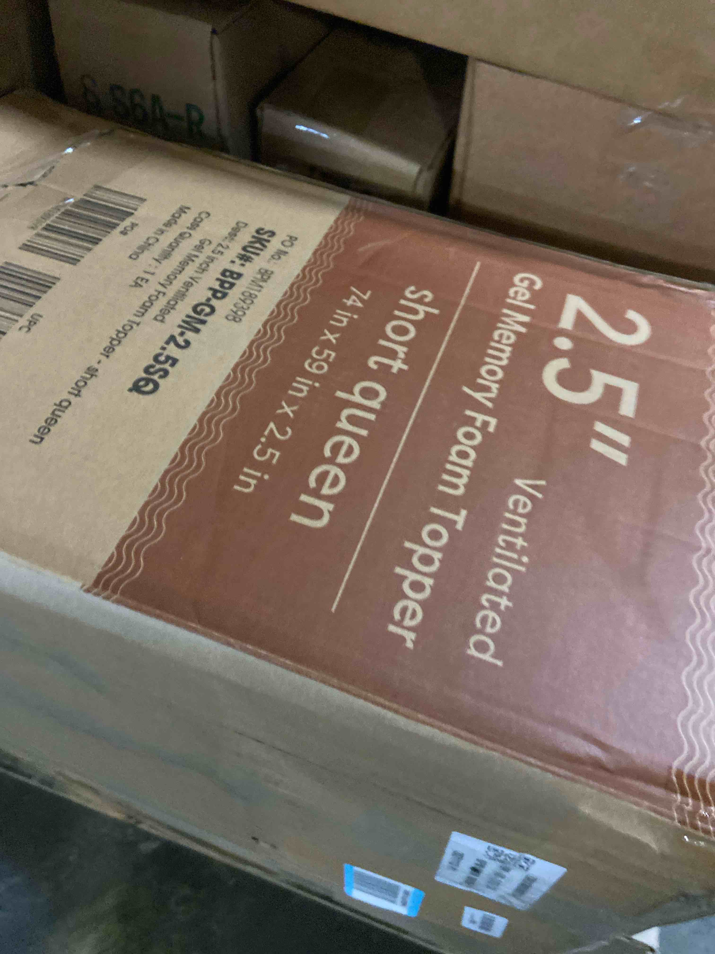 Condition photo showing New/Like New for Best Price Mattress 2.5 Inch Ventilated Memory Foam Mattress Topper, Cooling Gel Infusion, CertiPUR-US Certified, Short Queen, Blue 2.5 Inch Short Queen Topper