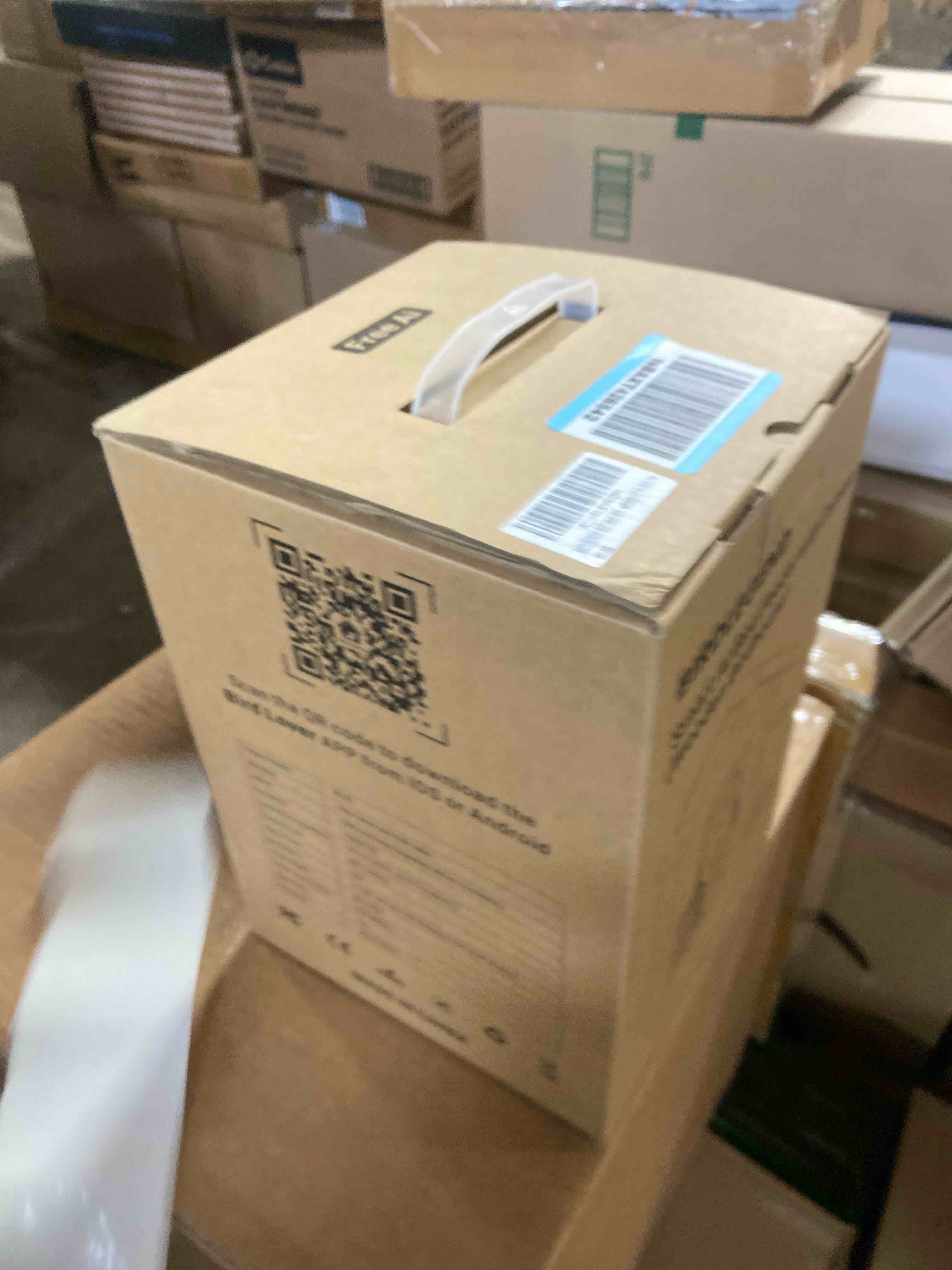 Condition photo showing New/Like New for BIRDLEGEND-BL03 2L Large Bird Feeder with Camera Solar Powered, 2K Clarity 3:4 Portrait Free AI Identify Arrival Alerts with 64GB Card Smart Cameras Birds Feeders Wireless Outdoor Gift for Bird Lover Green 2L Capacity