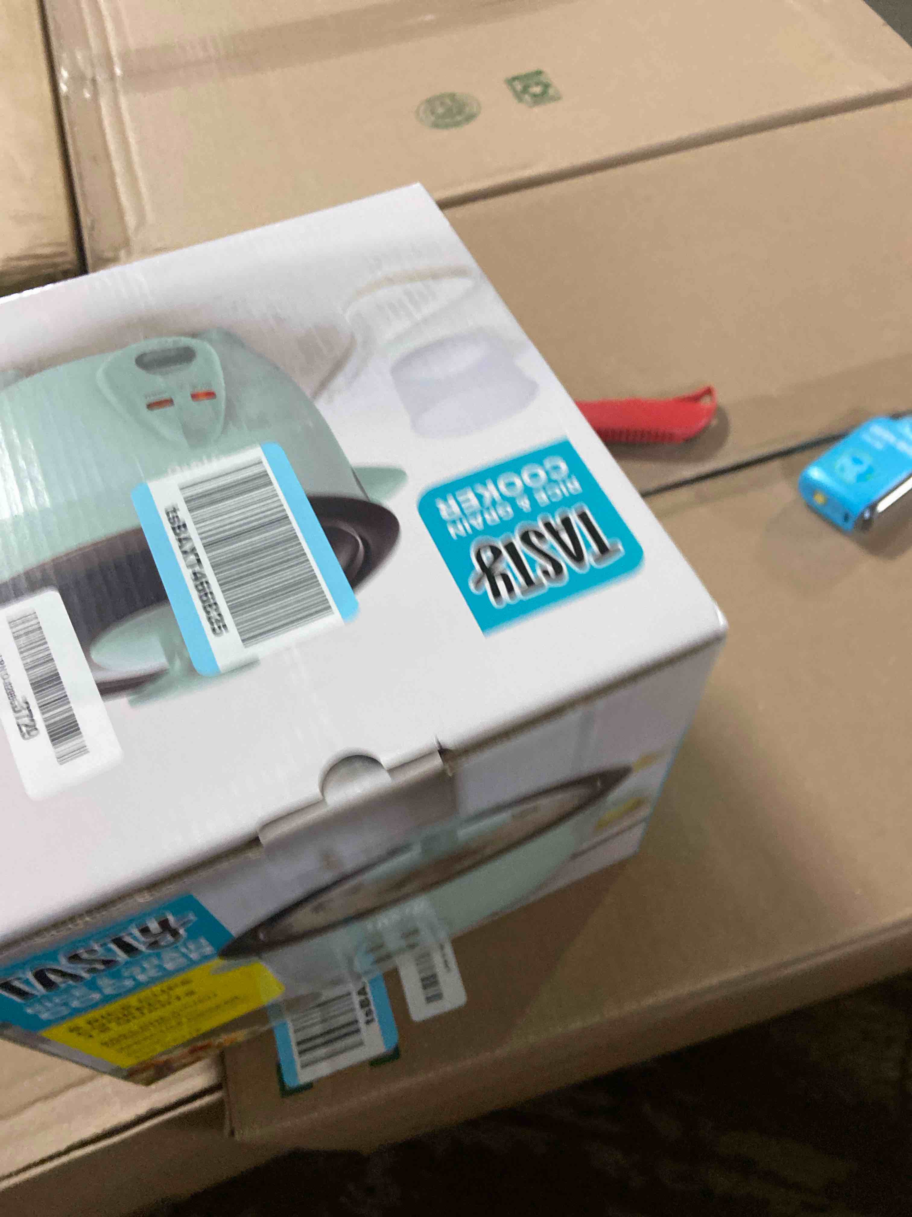 Condition photo showing New/Like New for Tasty Mini Rice Cooker with Removable Nonstick Bowl and Auto Keep Warm Function, Great For Soups, Stews, Grains and Oats, 6 Cups Cooked (3 Cups Uncooked), 1.5-Quart, Aqua