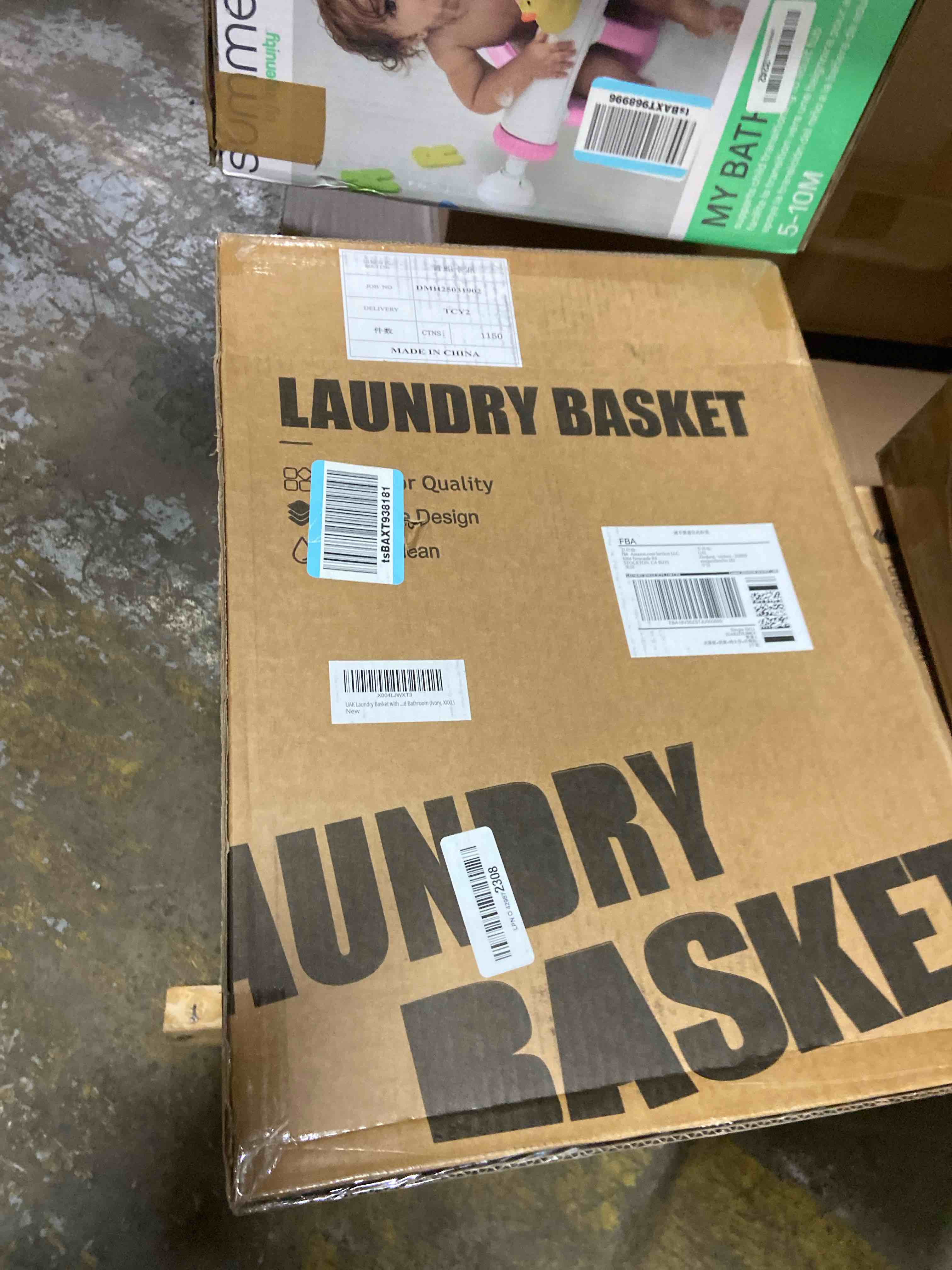 Condition photo showing New/Like New for UAK Plastic Laundry Basket with Wheels & Handle, 67L Heavy Duty Foldable Laundry Hamper – Easy Clean Waterproof Rolling Organizer for Bathroom & Laundry Room, Ivory Ivory XXXL