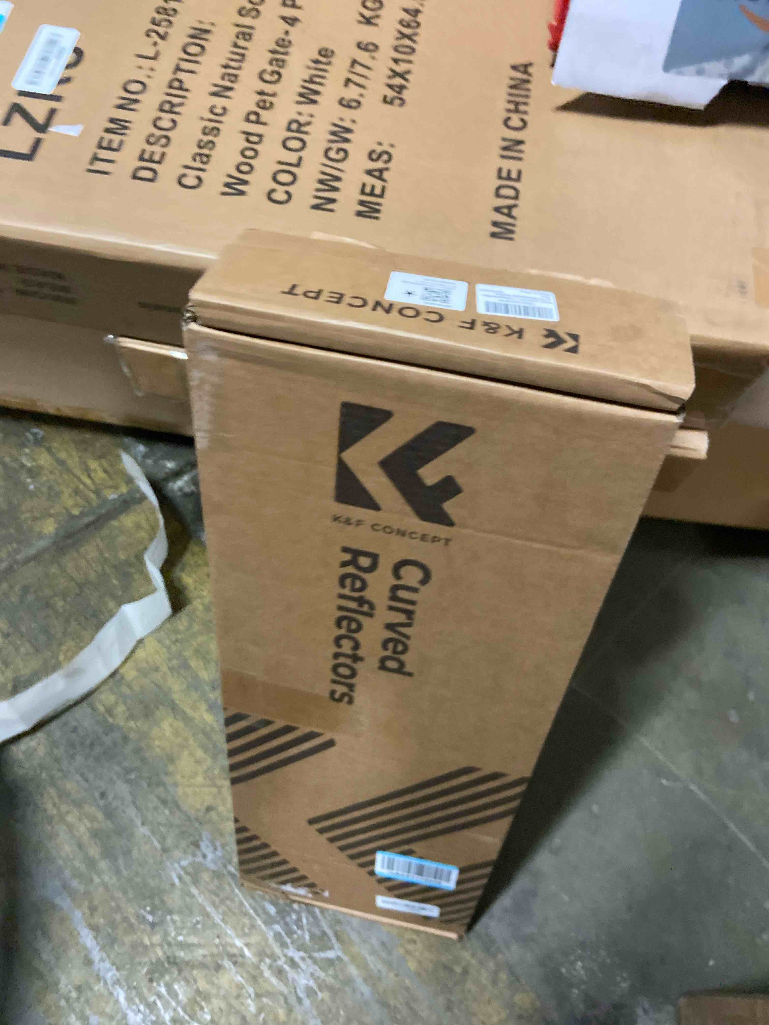 Condition photo showing New/Like New for K&F CONCEPT U-Shape Reflector Curved Reflector 180x60cm with 4-in-1 Reflective Fabric, Black/Gold/White/Silver, with 1.9m Stand, with Storage Bag, for Photography Studios 70.8*23.6inch