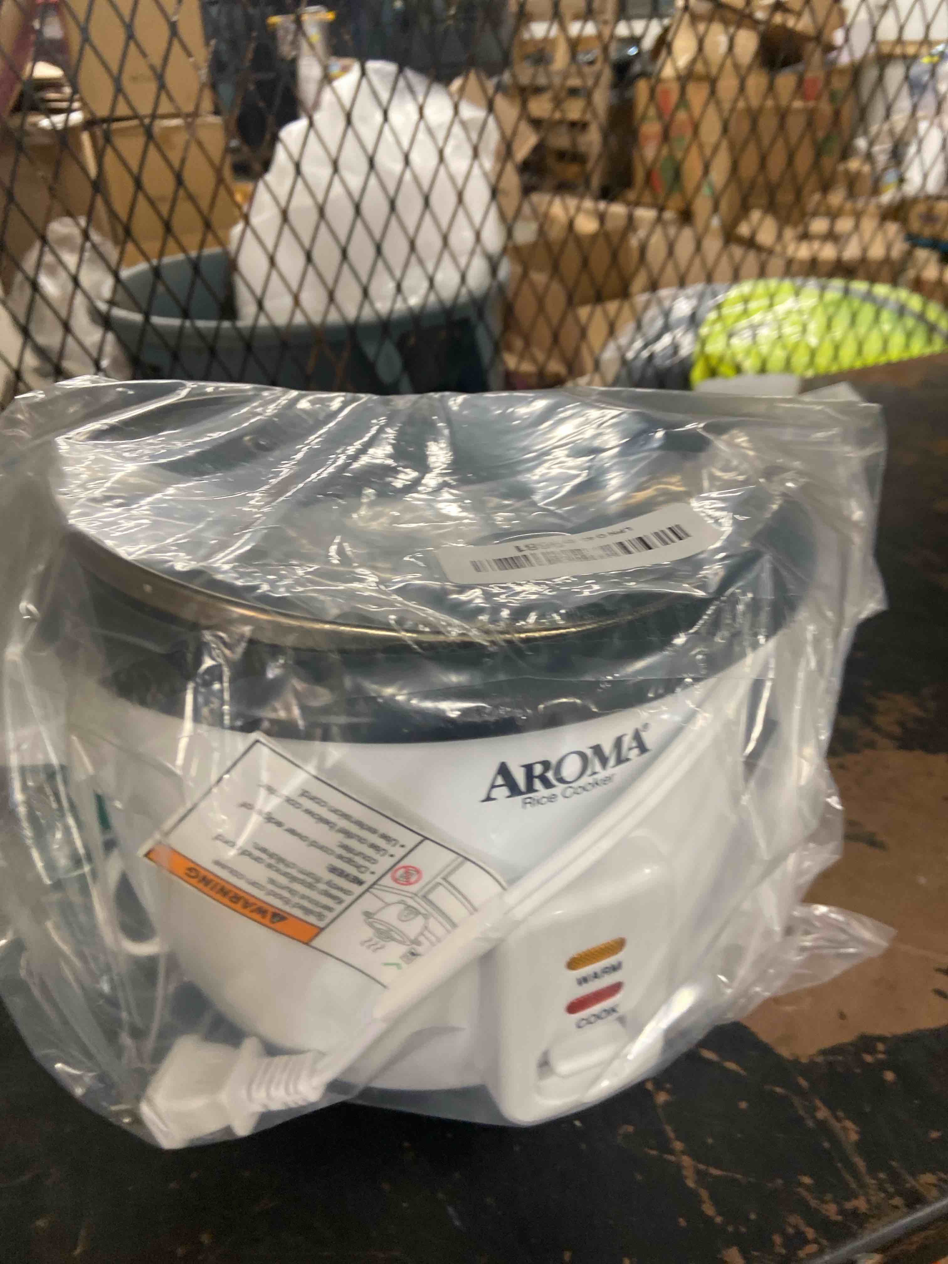 Condition photo showing Good Condition for AROMA® Rice Cooker, 8-Cup (Uncooked) / 16-Cup (Cooked), Pot-Style Rice Cooker and Soup Warmer with One-Touch Control, 4 Qt, White, ARC-368NG