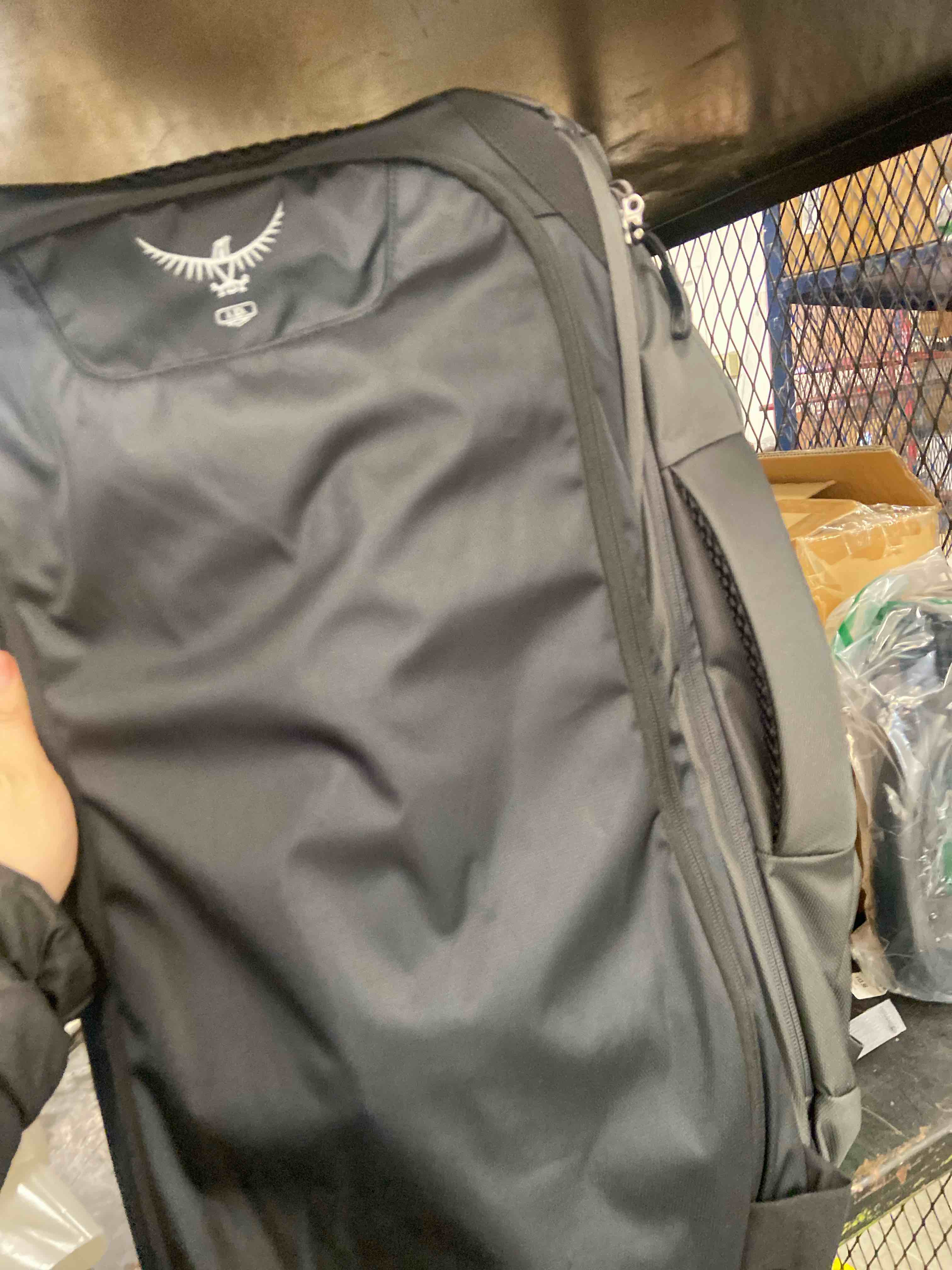 Condition photo showing New/Like New for Osprey Farpoint 40L Men's Travel Backpack, Black 40L Black