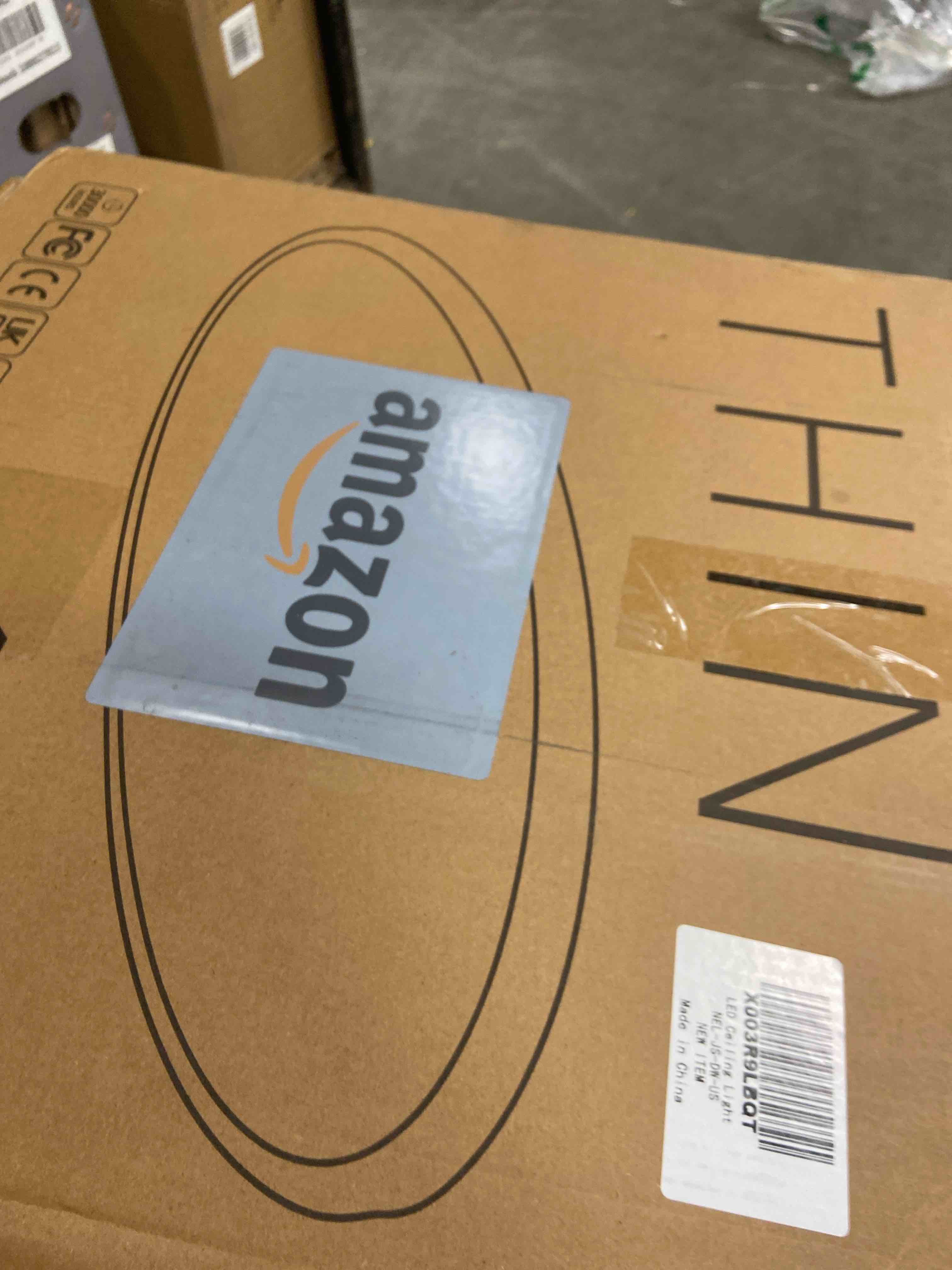 Condition photo showing New/Like New for 15.7Inch LED Ceiling Light Fixture Flush Mount, 32W(320W Equivalent), 3800LM, 5000K Daylight White, IP40, Flat Modern Round Ceiling Light for Bedrooms, Living Rooms, Bathrooms, Stairwells, etc.(Gold) 15.7 inch Gold-5000K-1Pack