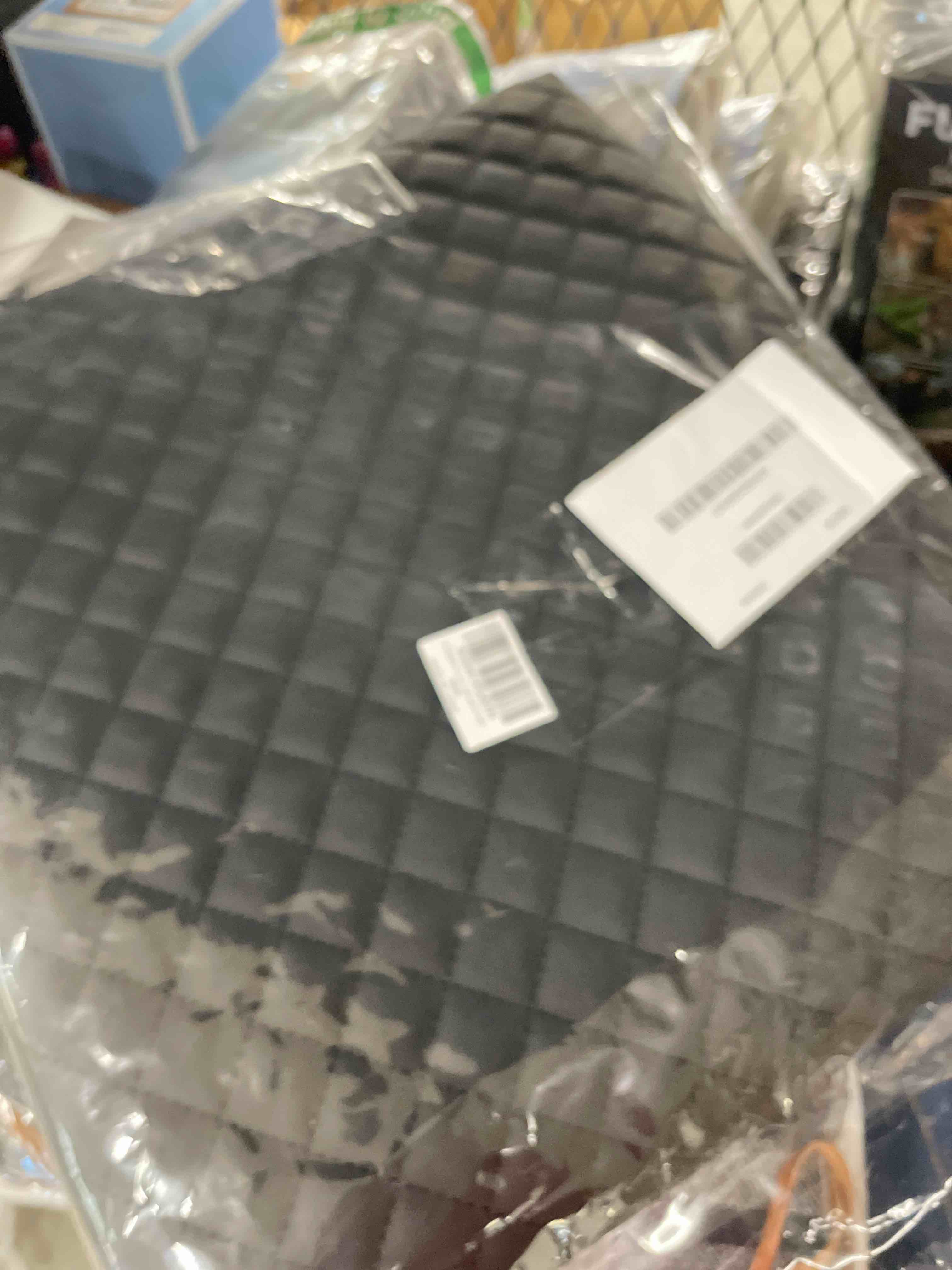 Condition photo showing New/Like New for LINOAH Center Console Cover for 2019-2026 Ram 1500 Center Console Cover, Armrest Cushion Pad Cover, PU Leather for 5th Ram 1500 Armrest Cushion Pad Cover Anti-Scratch for Ram 1500 Accessories Height-enhancing