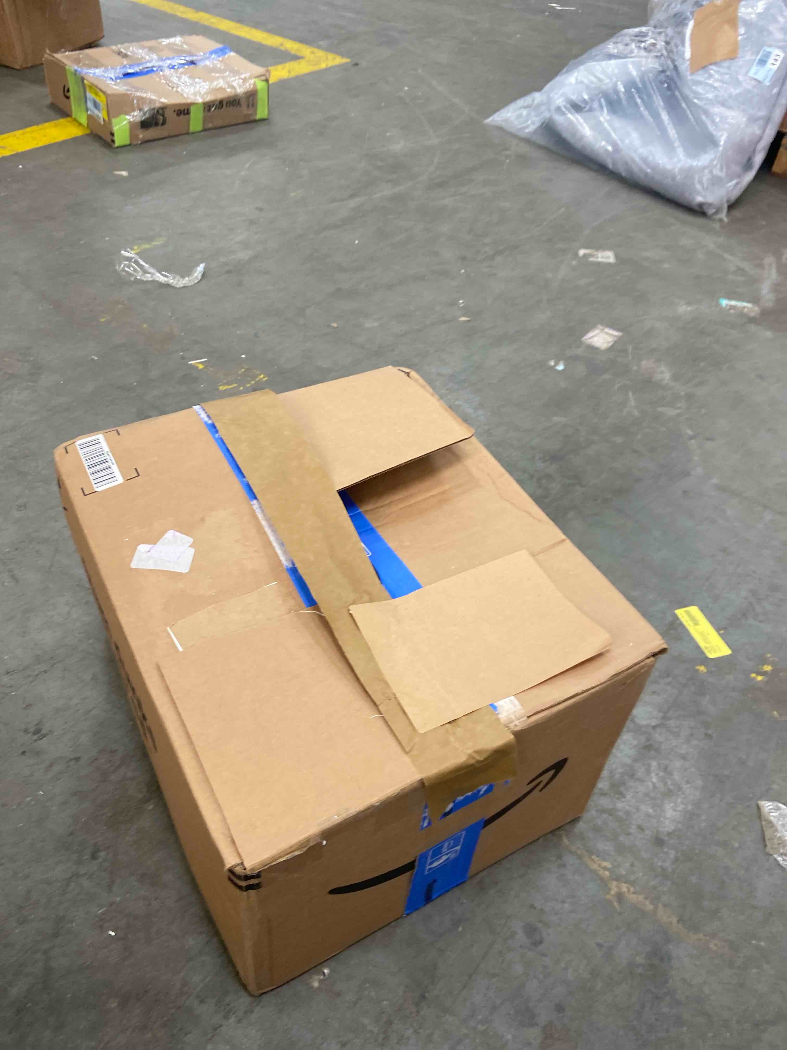 Condition photo showing New/Like New for fantasia bath rug 100% cotton bath rugs set, 21 in. x54 in. runner, ivory