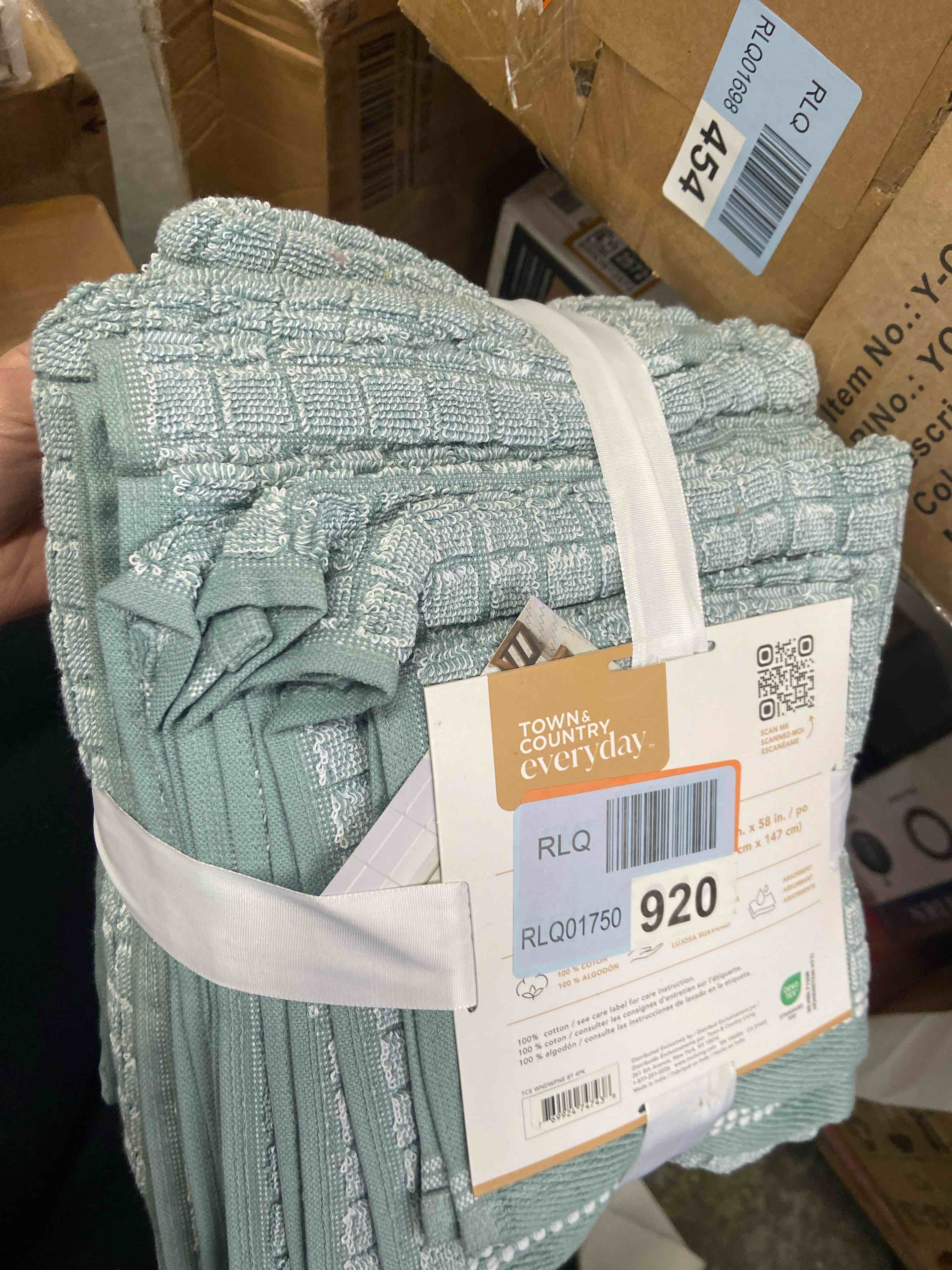 Condition photo showing New/Like New for town & country everyday 6-piece textured windowpane set, 2-bath towels, 2-hand towels, 2-washcloths, 100% cotton, plush & absorbent 550gsm, aqua blue