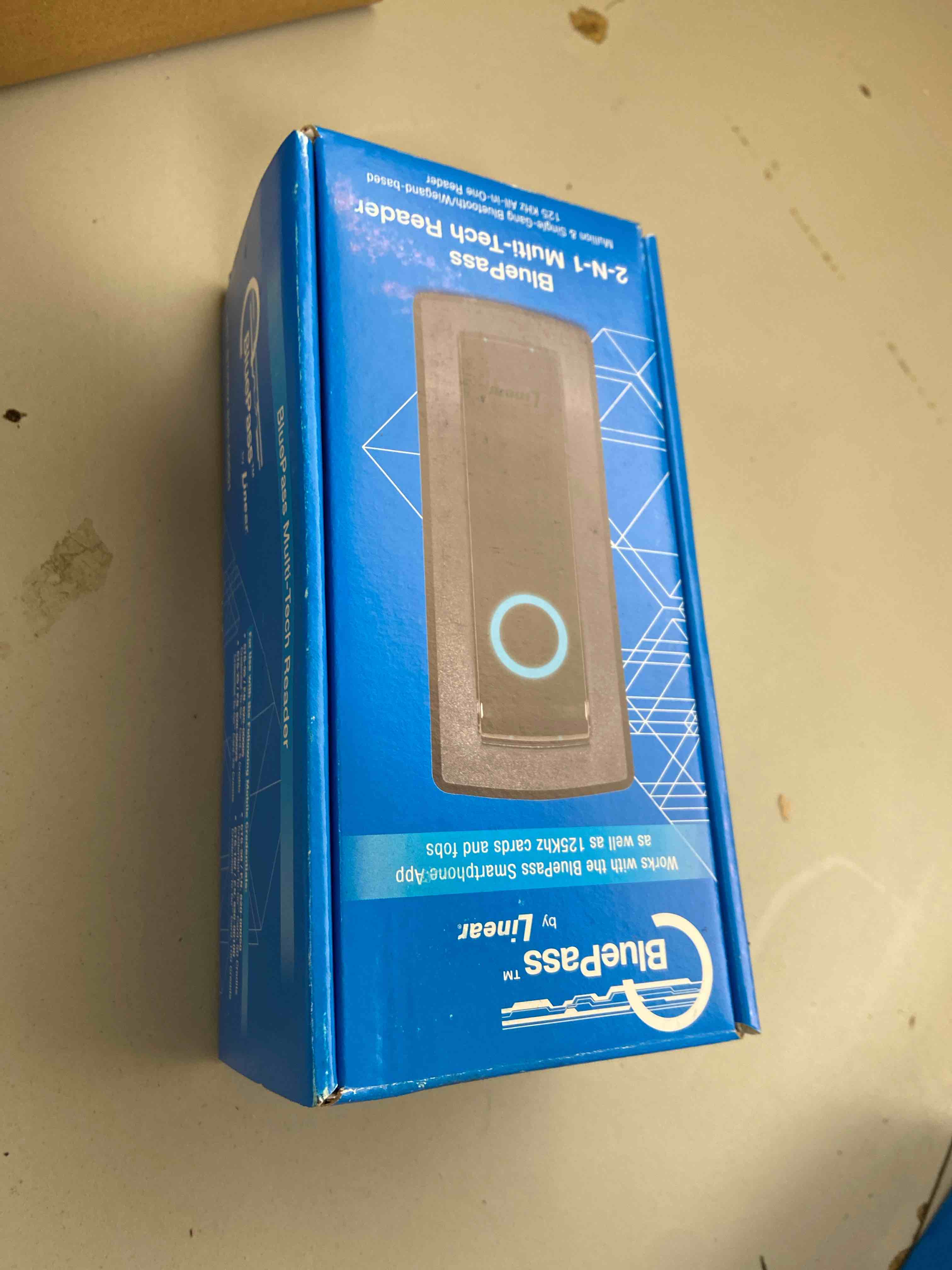 Condition photo showing New/Like New for linear 820-00001 2-n-1 bluepass multi-tech access control reader bluetooth le