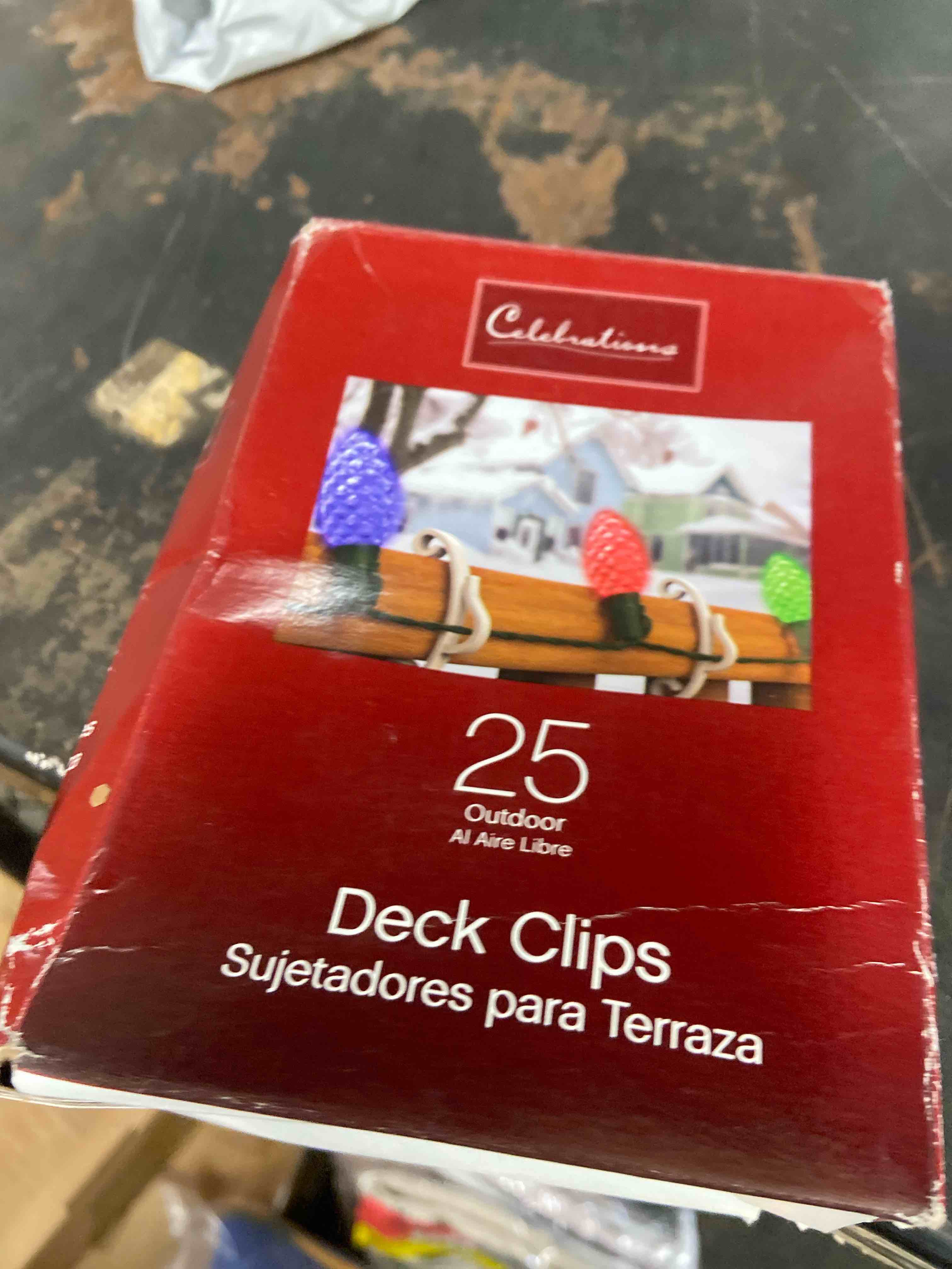 Condition photo showing New/Like New for celebrations 9070936 1.5 in. light deck clip