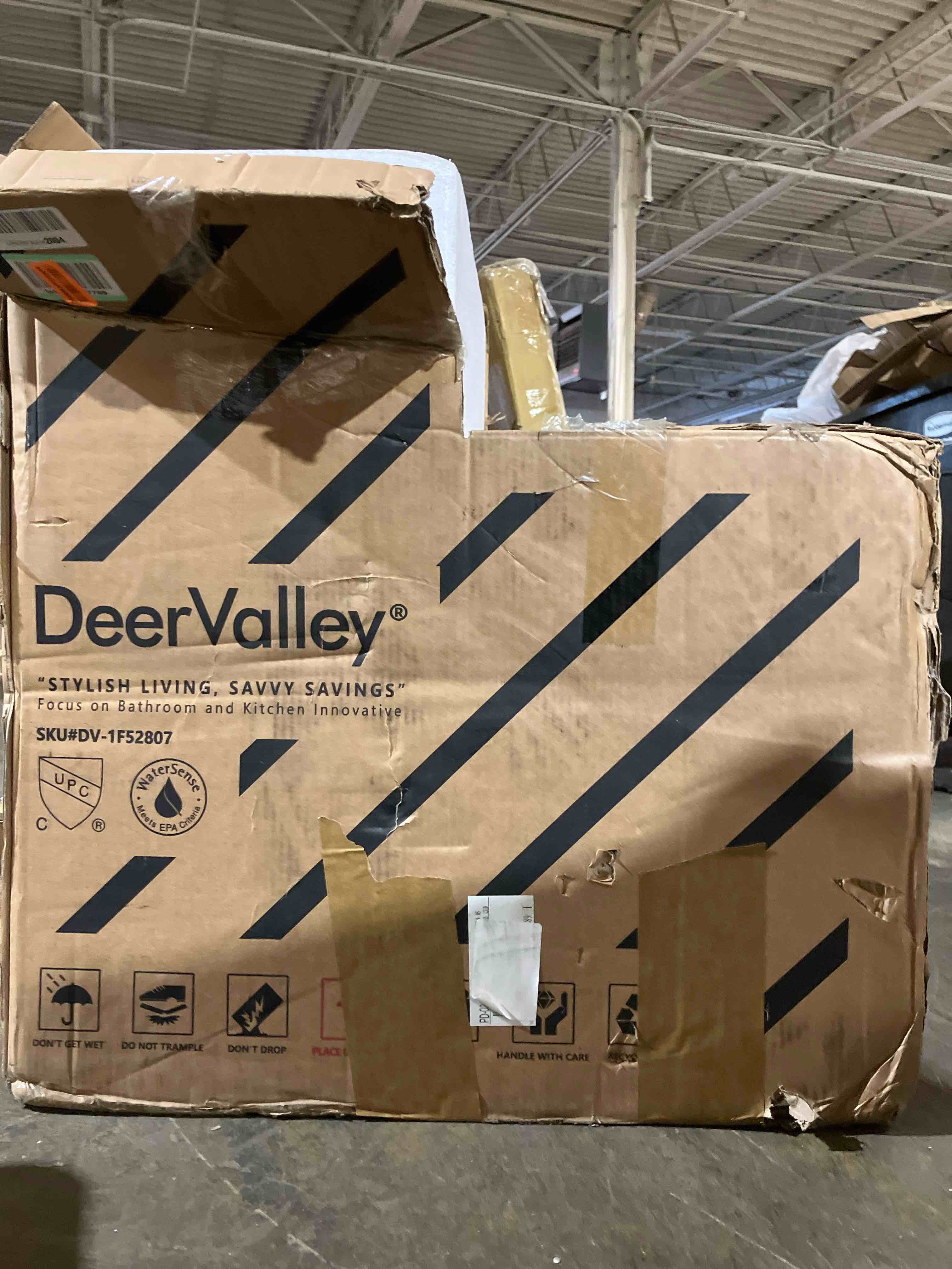 https://s3.amazonaws.com/lotting-images-prod/phillipi/BRN3613026_1759497806391.jpeg