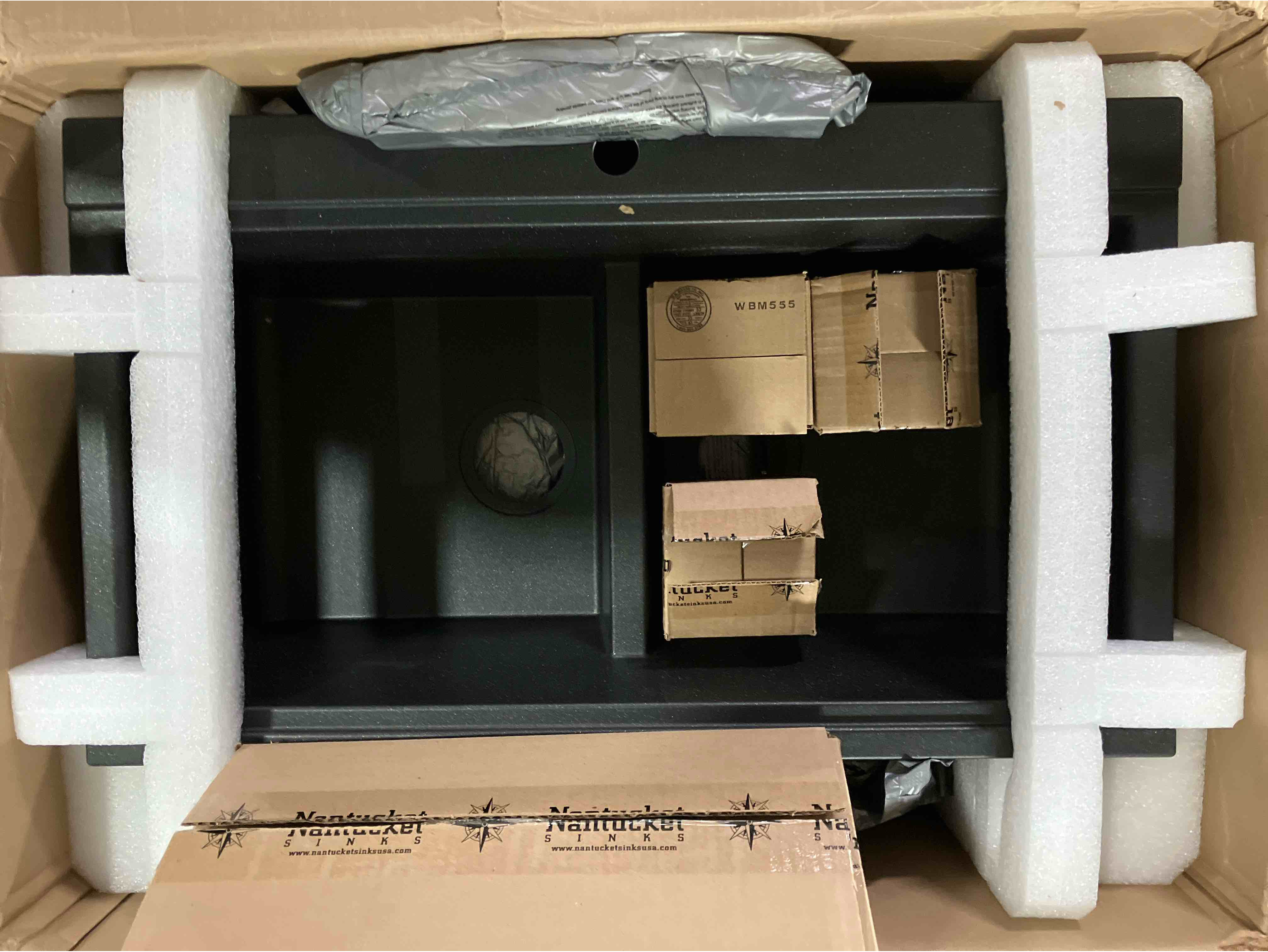 https://s3.amazonaws.com/lotting-images-prod/phillipi/BRN3613288_1760565102342.jpeg