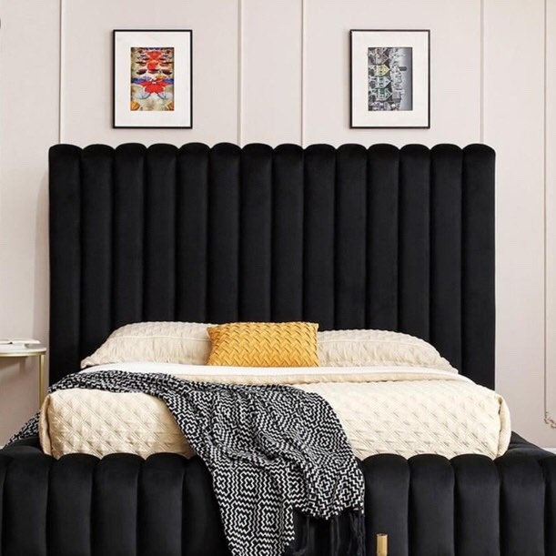 King Size Black Velvet Line Tufted Luxury Headboard, Headboard in brand new condition